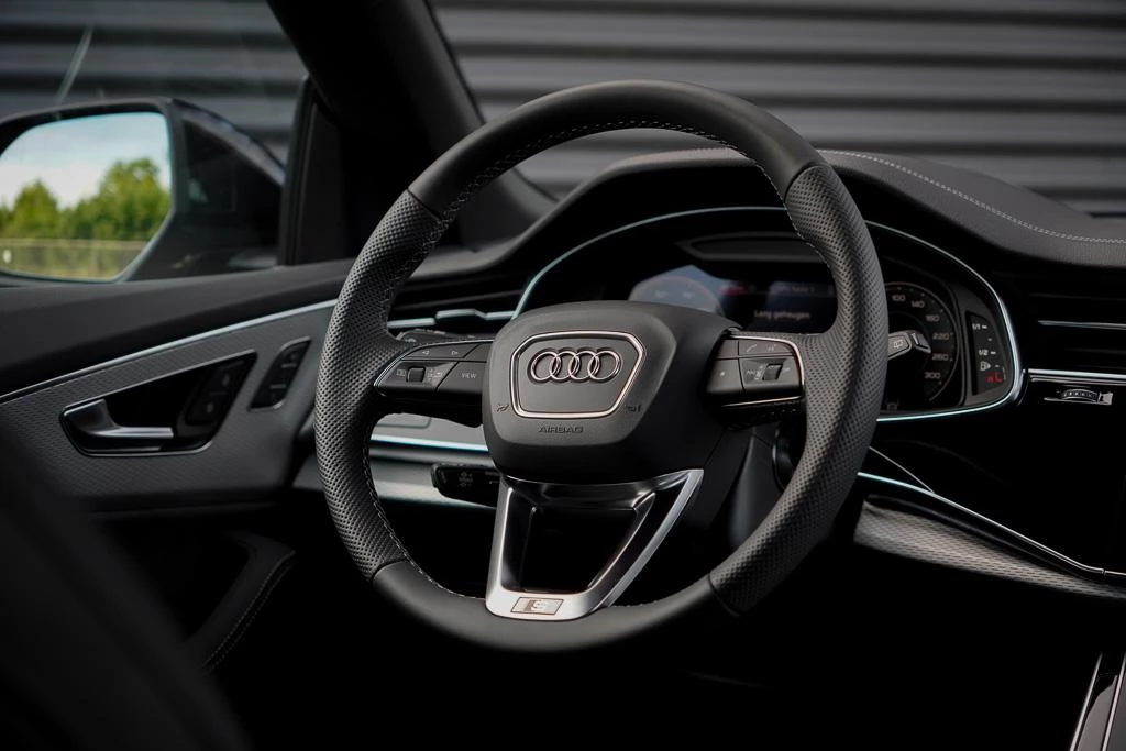Hoofdafbeelding Audi Q8