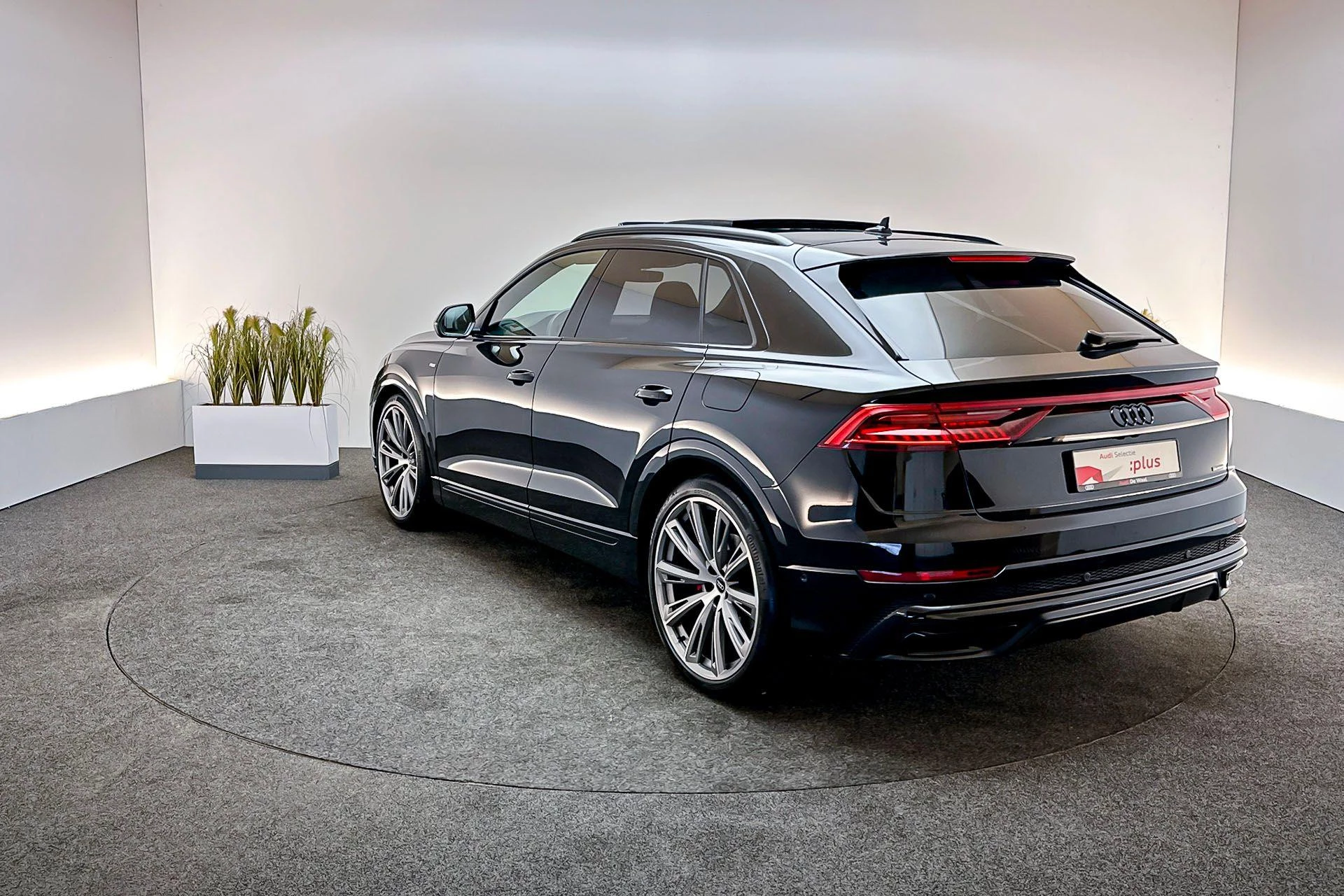 Hoofdafbeelding Audi Q8