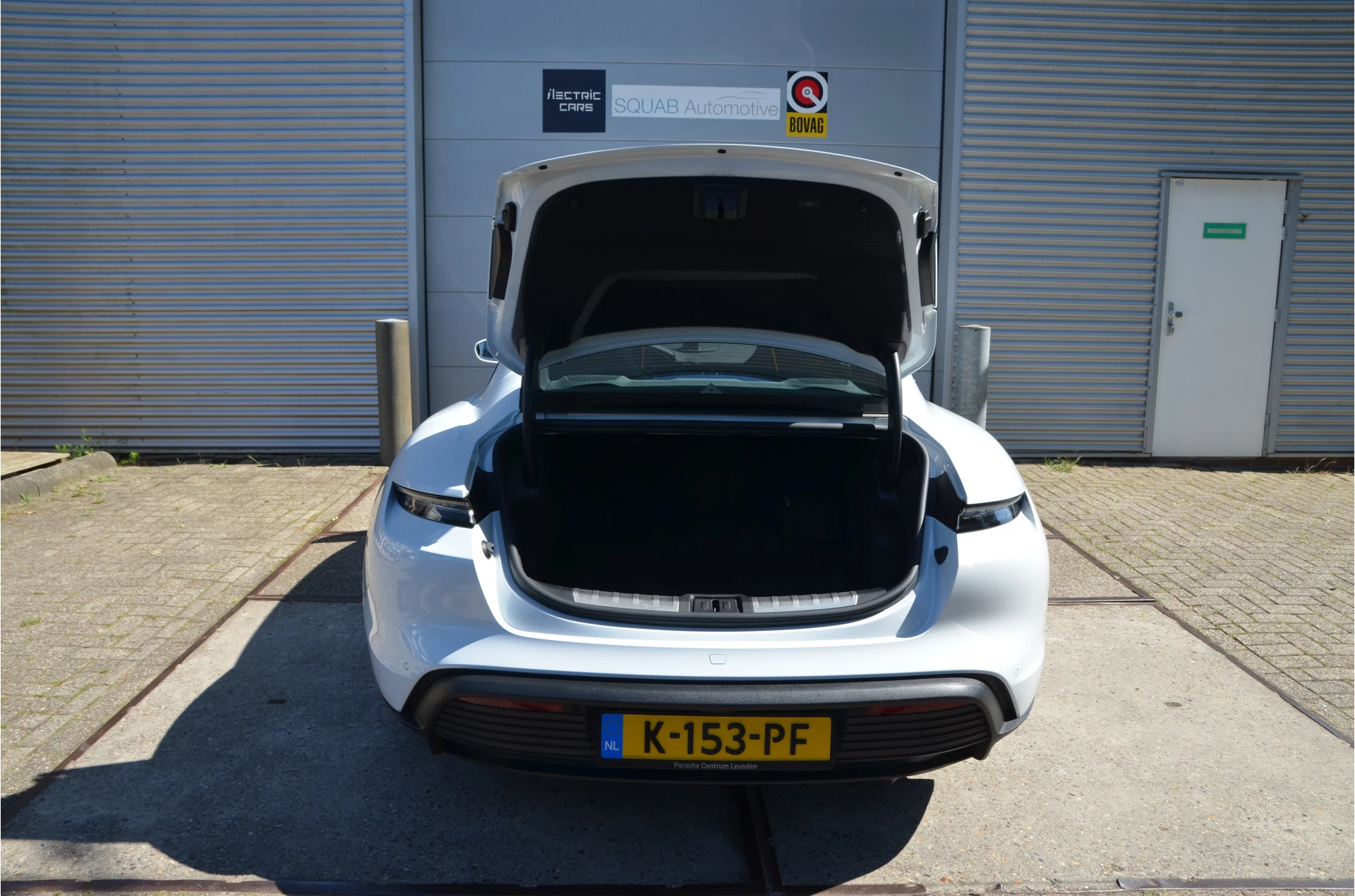 Hoofdafbeelding Porsche Taycan