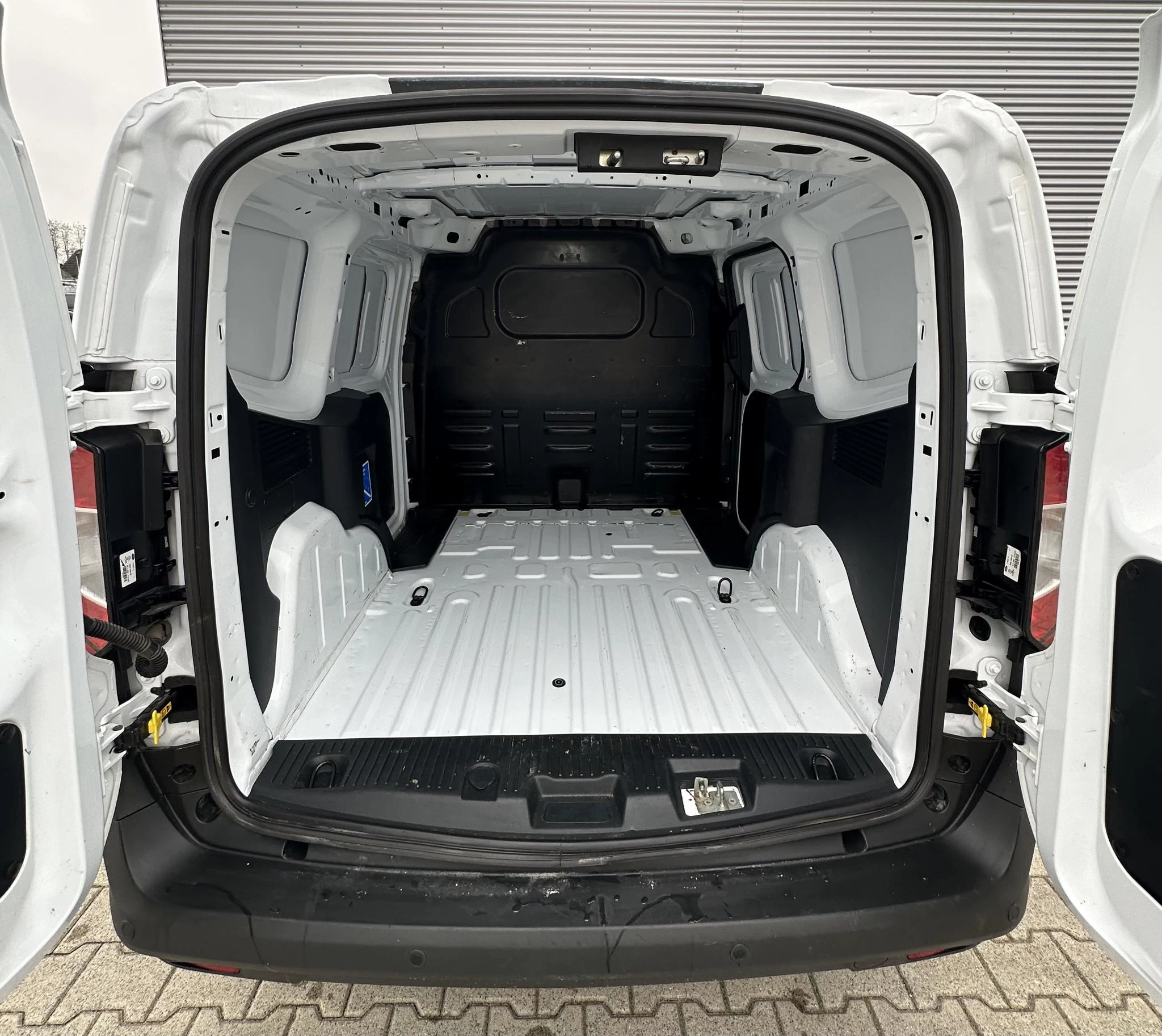 Hoofdafbeelding Ford Transit Courier