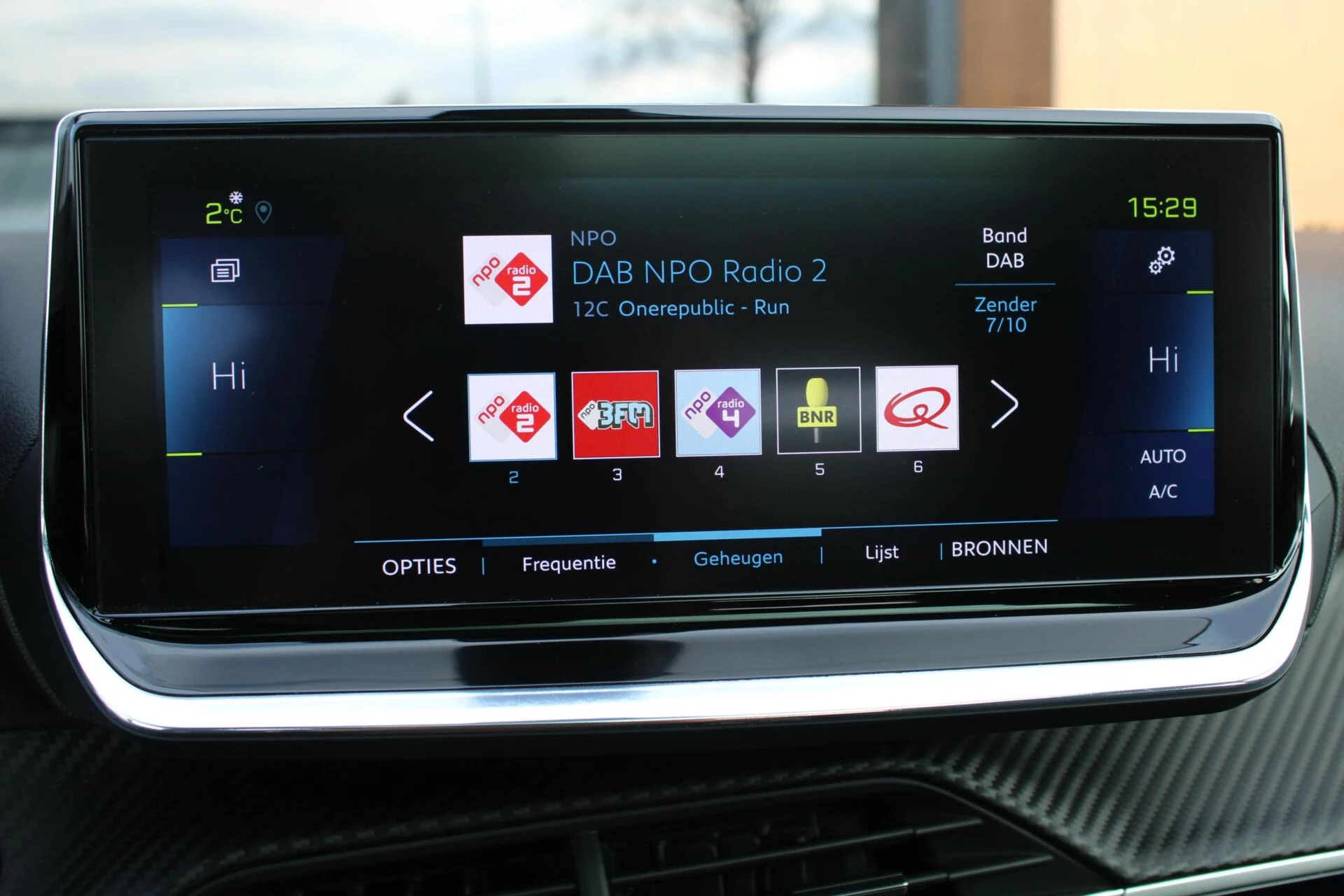 Hoofdafbeelding Peugeot e-208