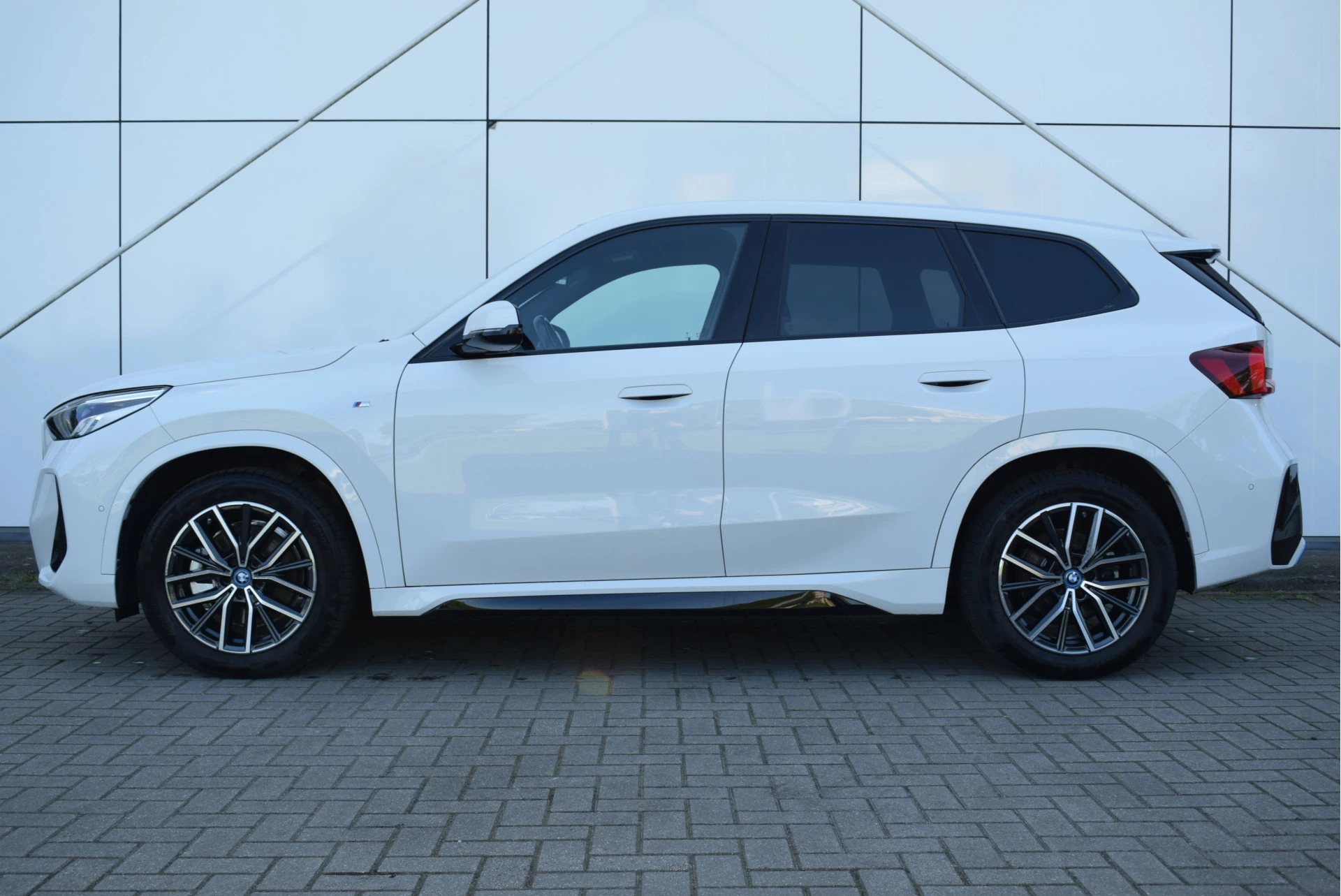 Hoofdafbeelding BMW iX1