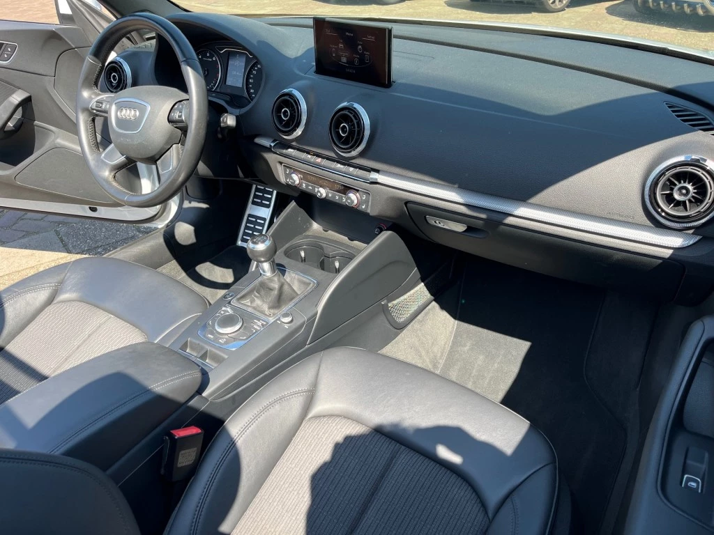 Hoofdafbeelding Audi Cabriolet