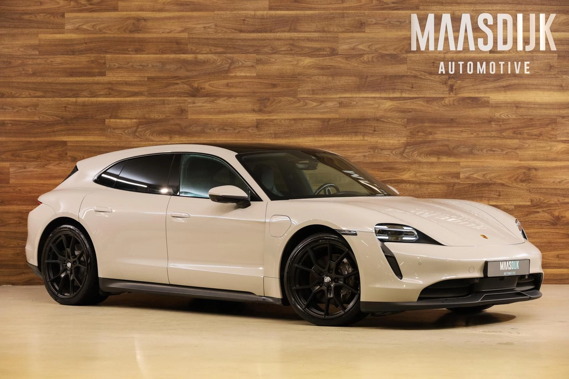 Hoofdafbeelding Porsche Taycan