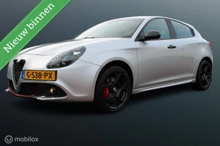 Alfa Romeo Giulietta 1.4 Turbo 120 PK Sport, Donker glas, Navi, App connect, Cruise, Clima, Pdc Alcantara bekleding, Zwarte hemel, Distributieriem vervangen
