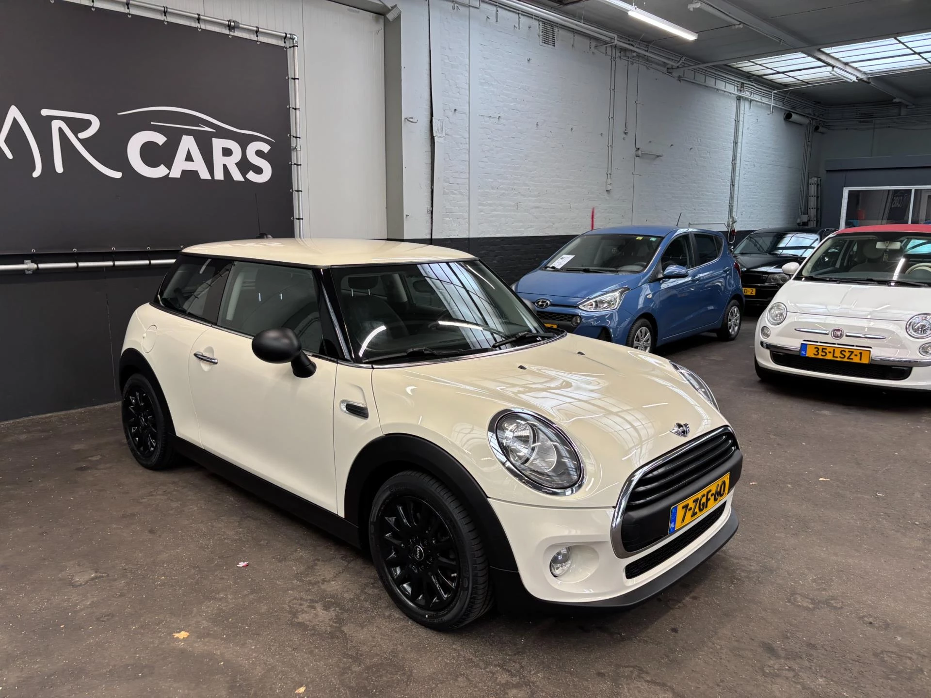 Hoofdafbeelding MINI One