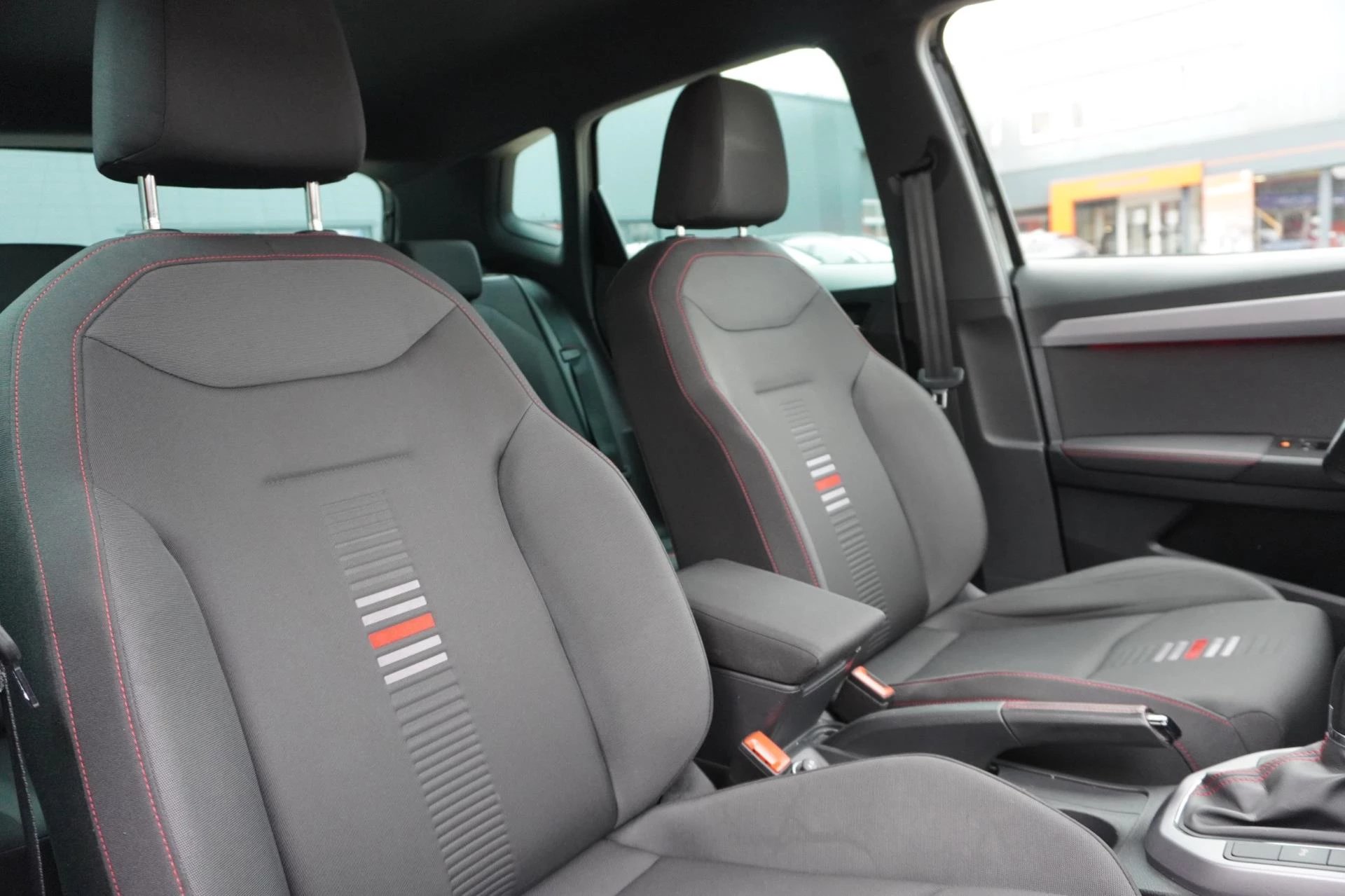 Hoofdafbeelding SEAT Arona