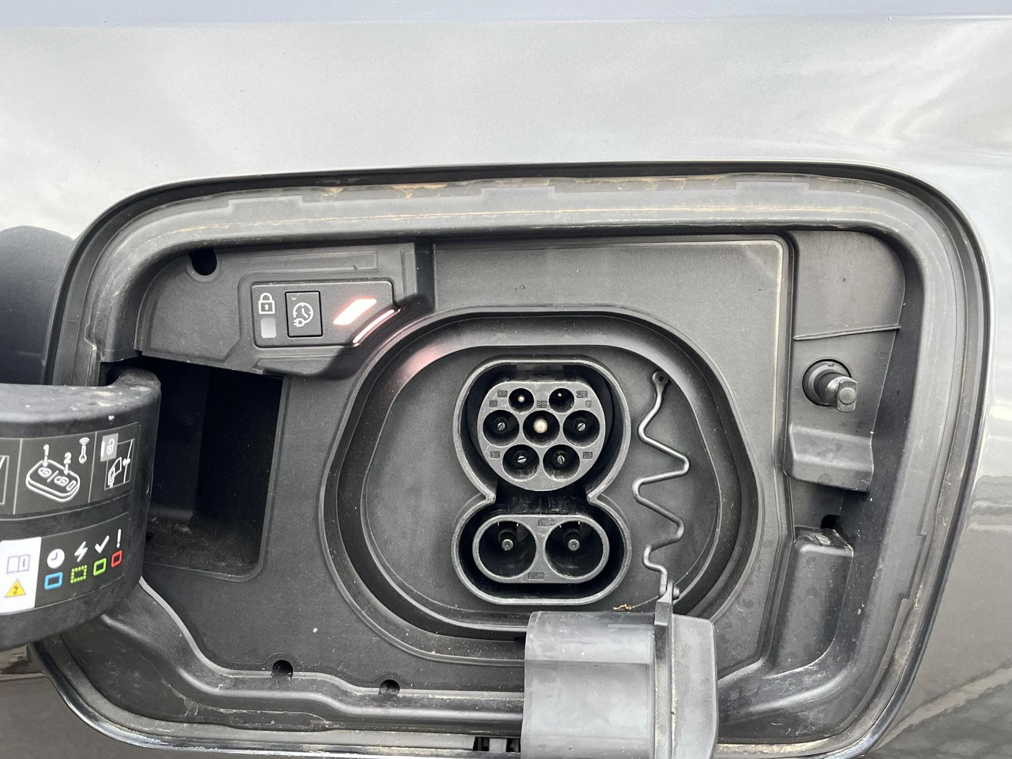 Hoofdafbeelding Peugeot e-3008