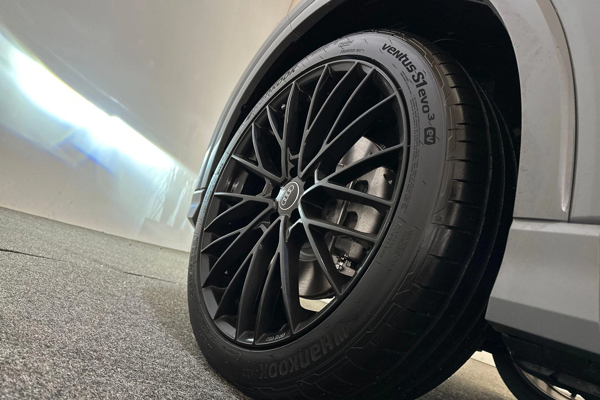 Hoofdafbeelding Audi Q4 e-tron