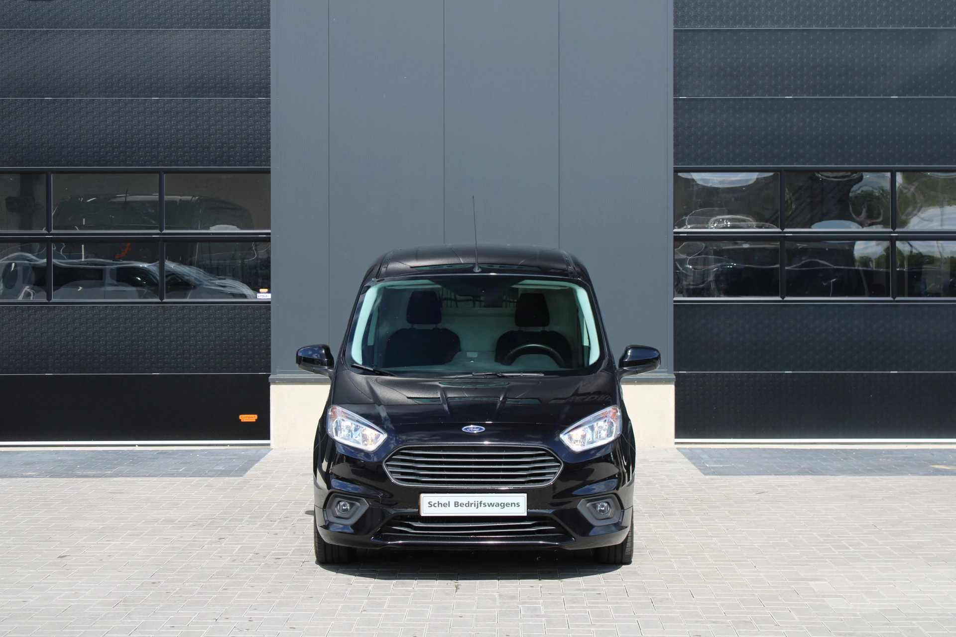 Hoofdafbeelding Ford Transit Courier