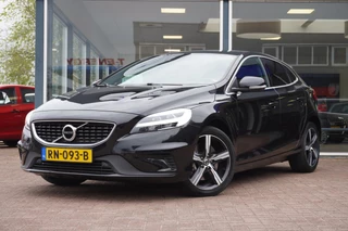 Hoofdafbeelding Volvo V40 Volvo V40 2.0 T4 Business Sport | R-Design | Automaat | Panodak | Camera | PDC | Vol opties | Elek. Pakket | Inruil mogelijk