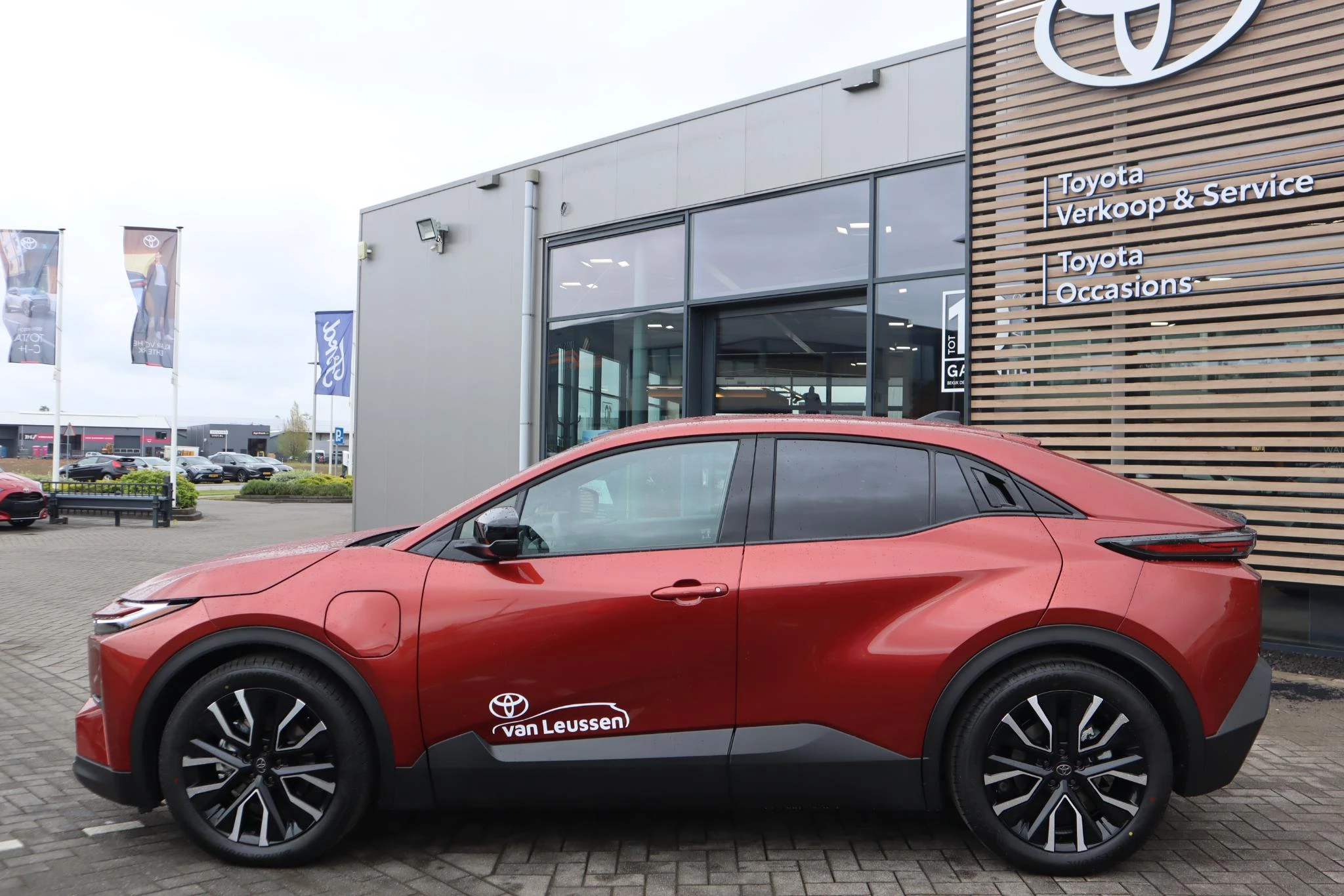 Hoofdafbeelding Toyota C-HR+