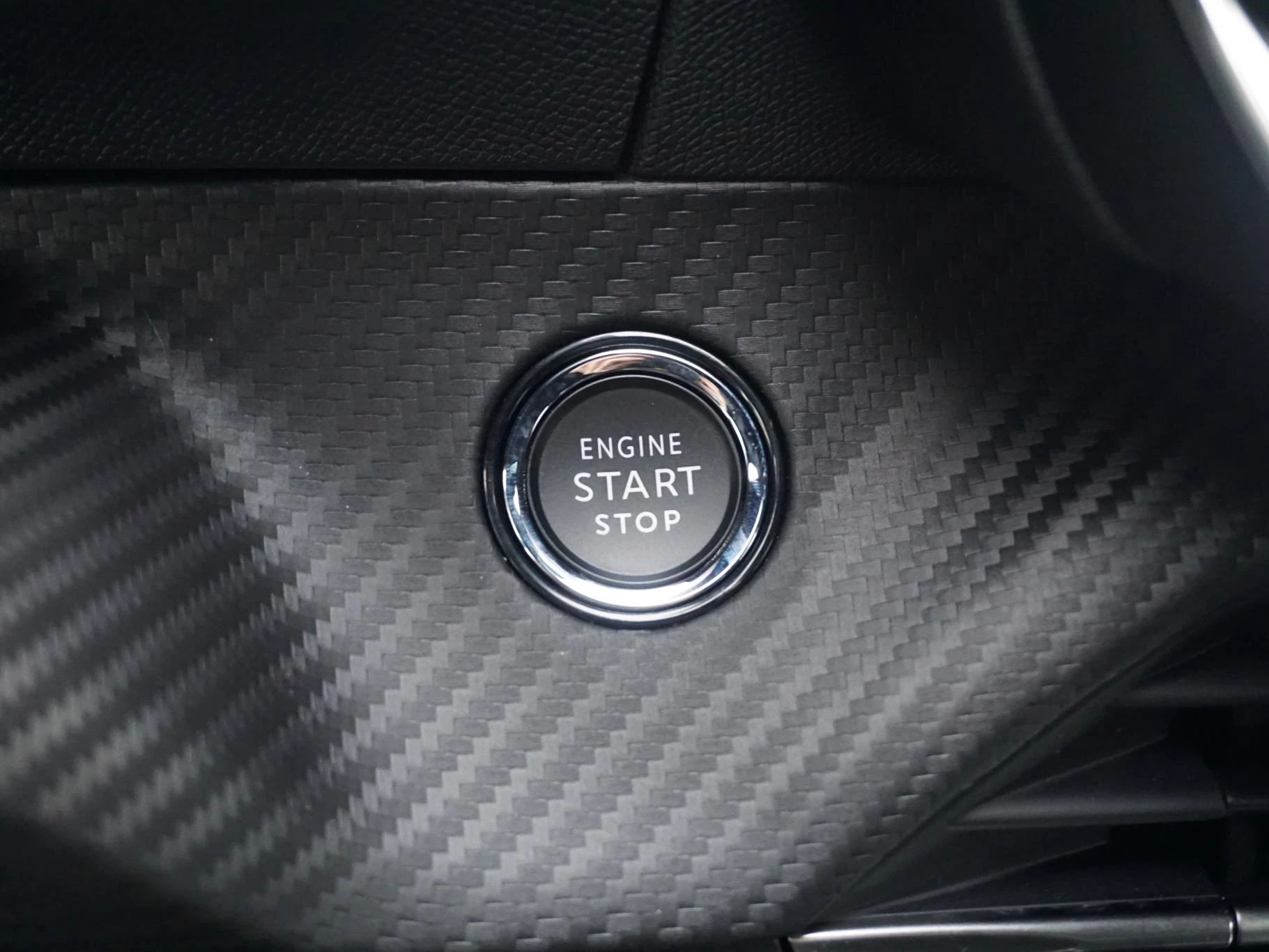 Hoofdafbeelding Peugeot e-2008