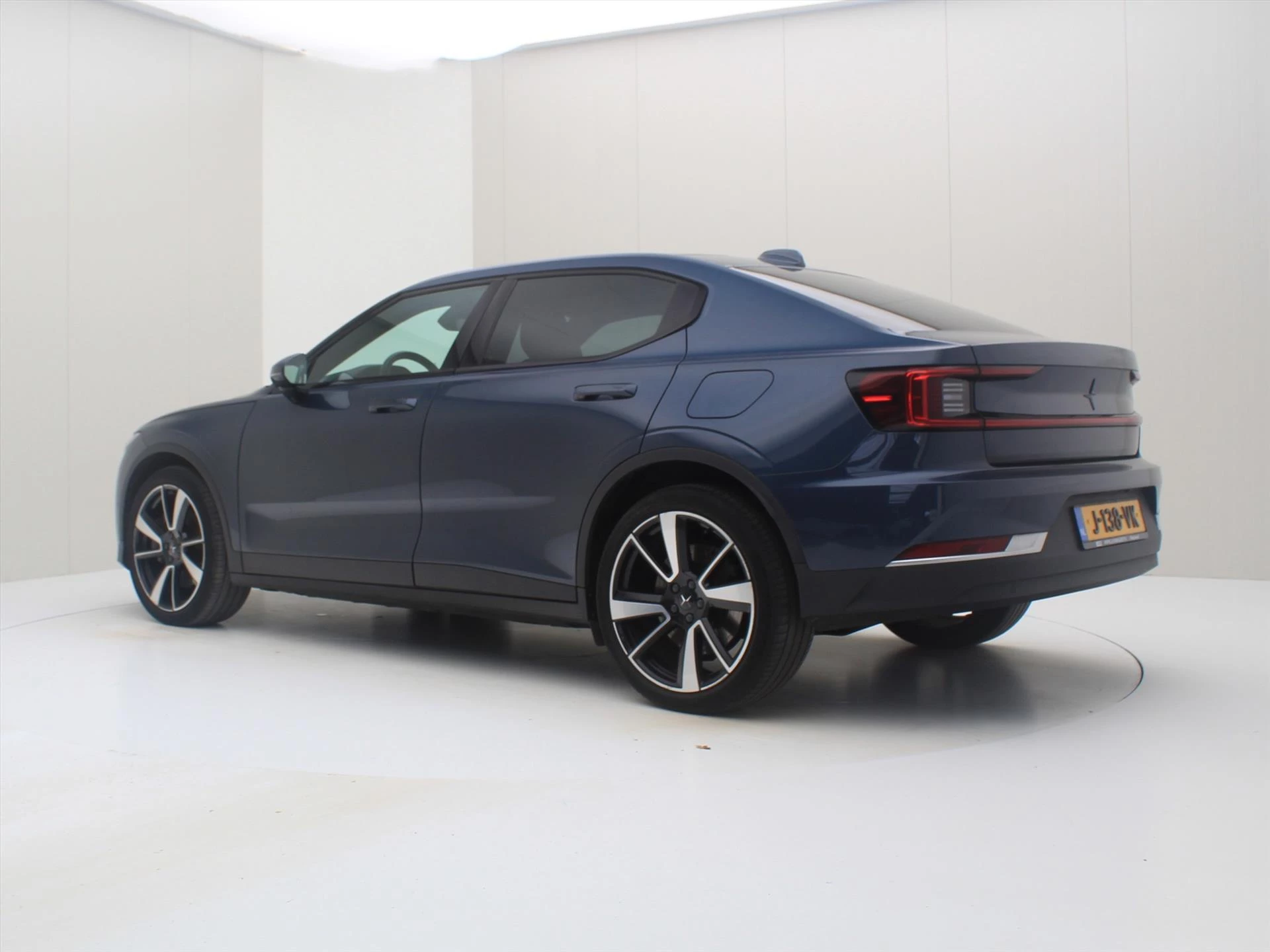 Hoofdafbeelding Polestar 2