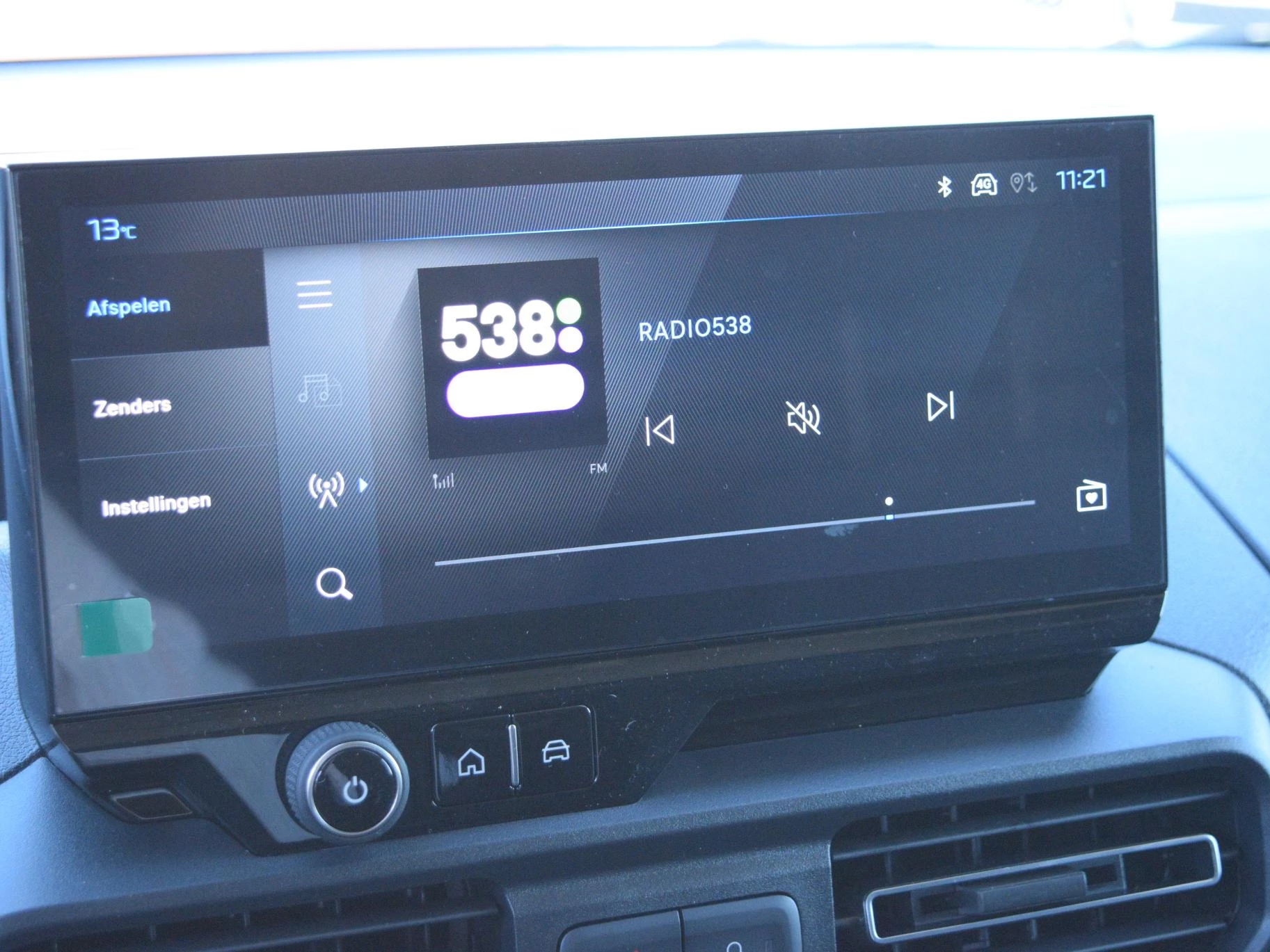 Hoofdafbeelding Peugeot e-Partner