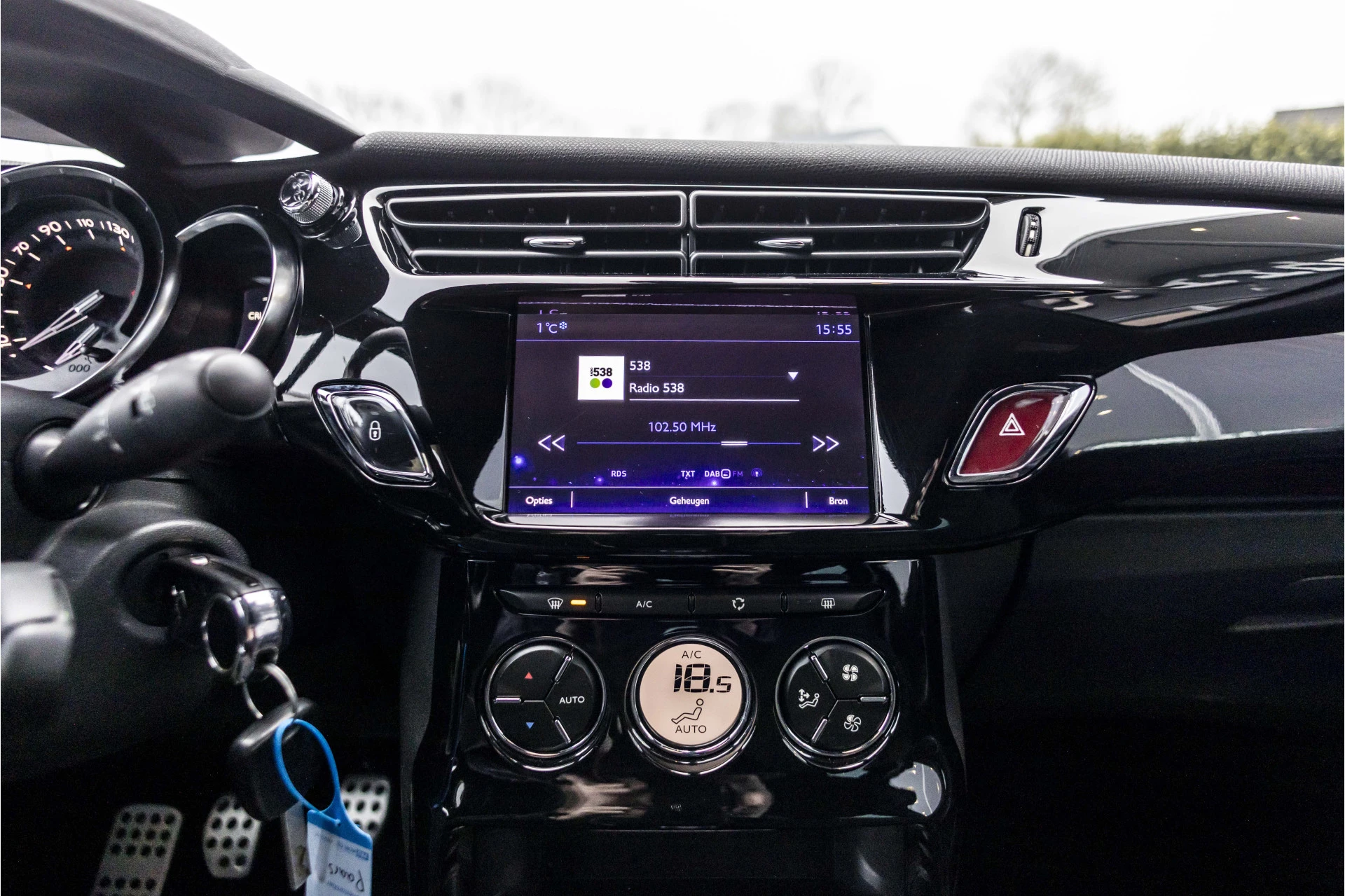 Hoofdafbeelding DS DS 3