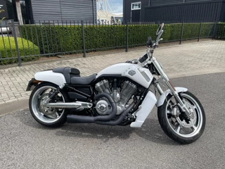Harley Davidson Chopper VRSCF V-Rod Muscle STAGE.1 Vance & Hines Nl Geleverd 1e eigenaar