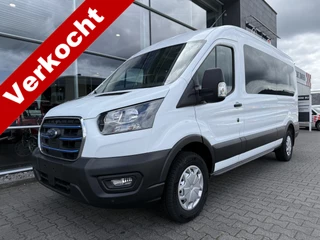 Ford E-Transit Rolstoelbus / Personenbus 350 L2H2 Trend 68 kWh (Zo goed als nieuwe en volledig elektrische Rolstoelbus!)