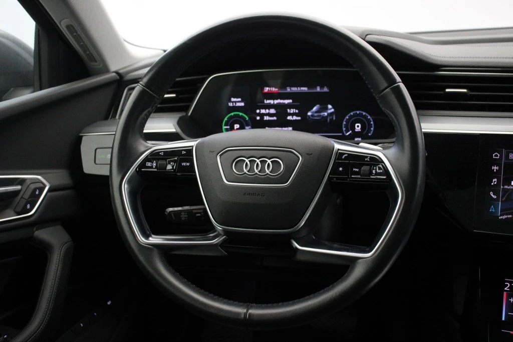 Hoofdafbeelding Audi e-tron