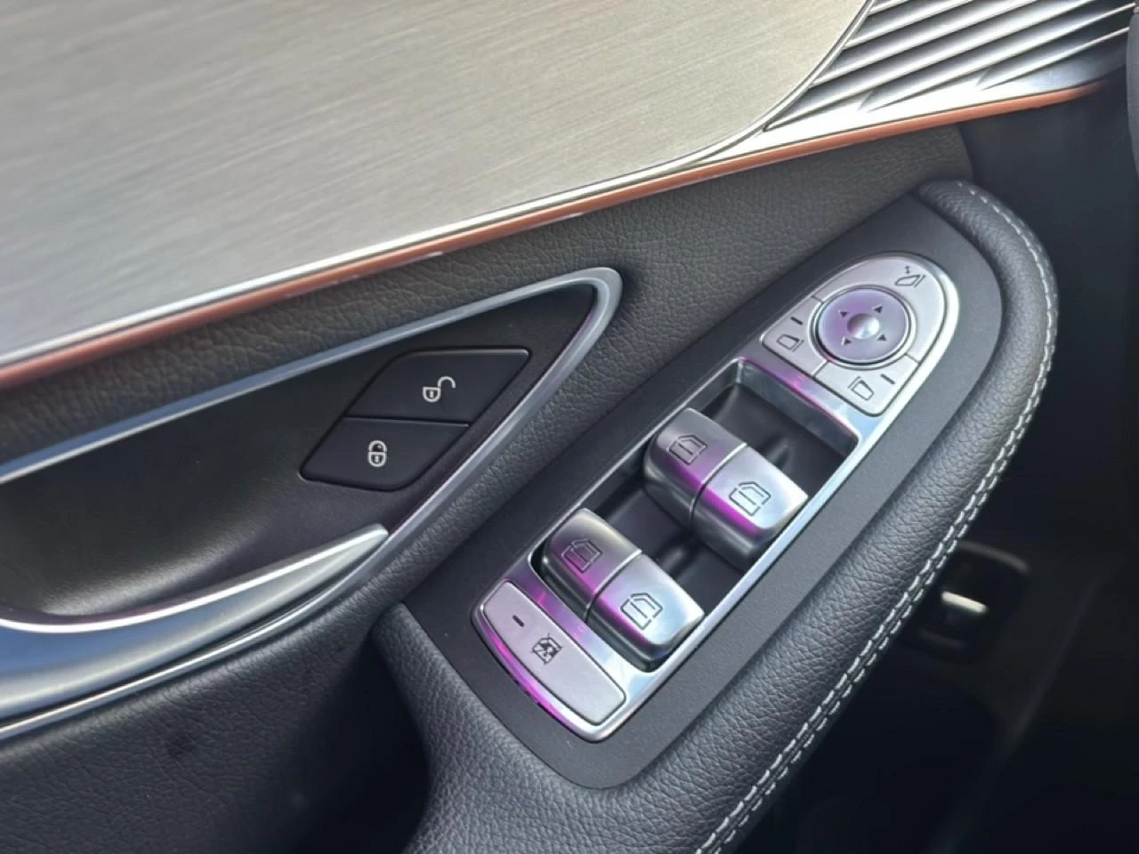 Hoofdafbeelding Mercedes-Benz EQC