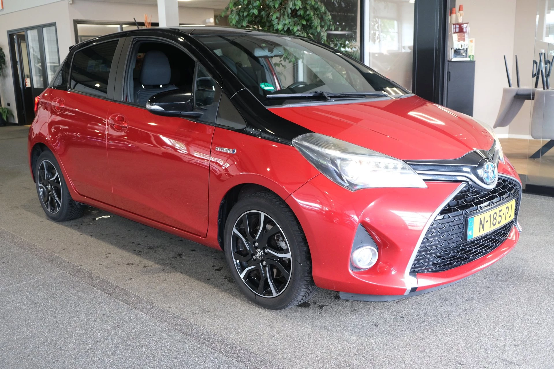 Hoofdafbeelding Toyota Yaris