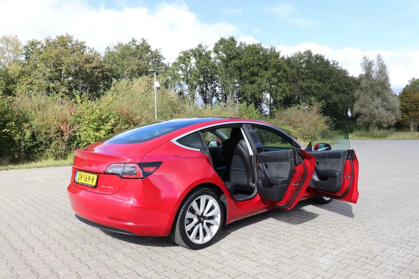 Hoofdafbeelding Tesla Model 3