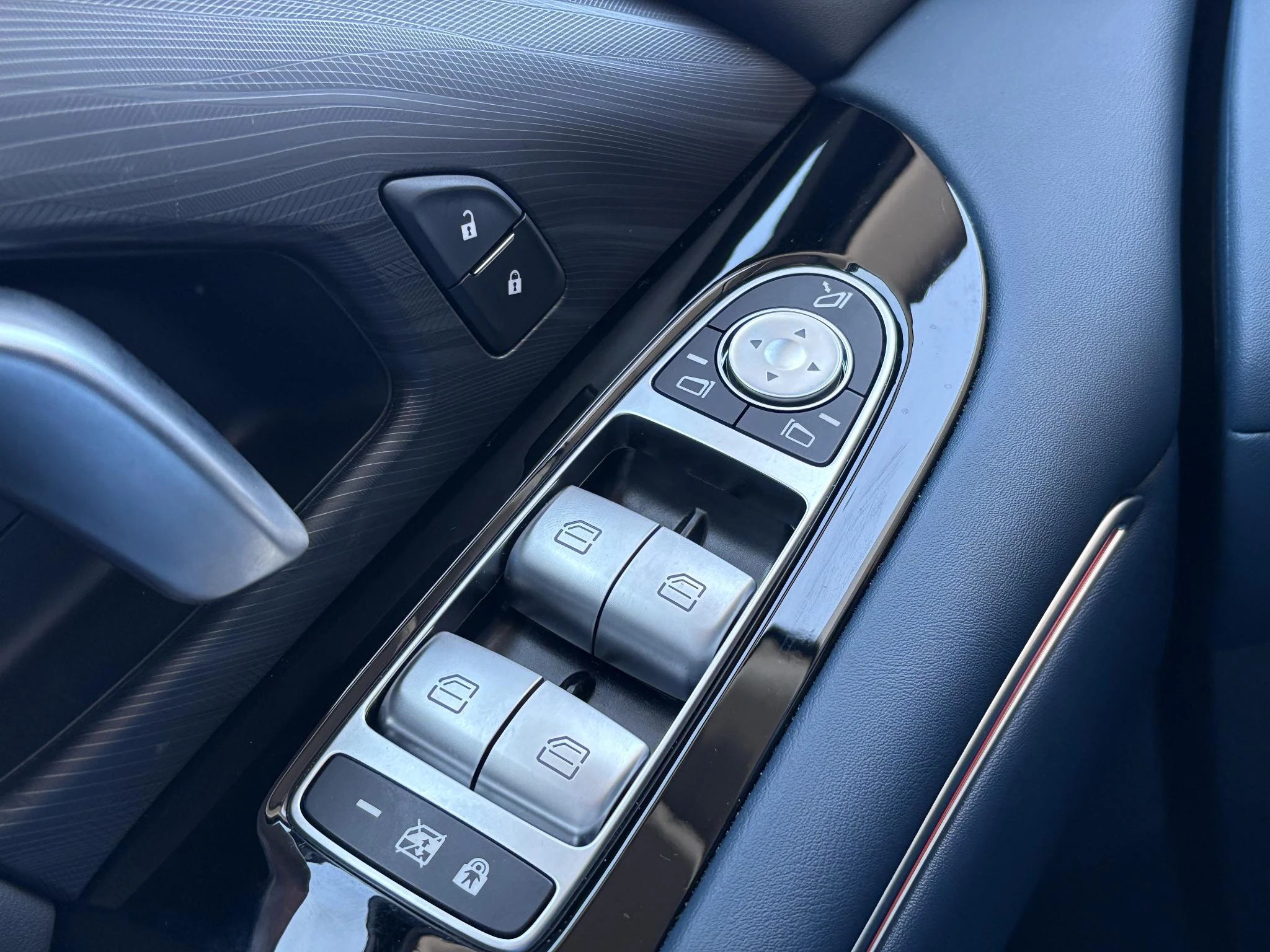 Hoofdafbeelding Voyah Free