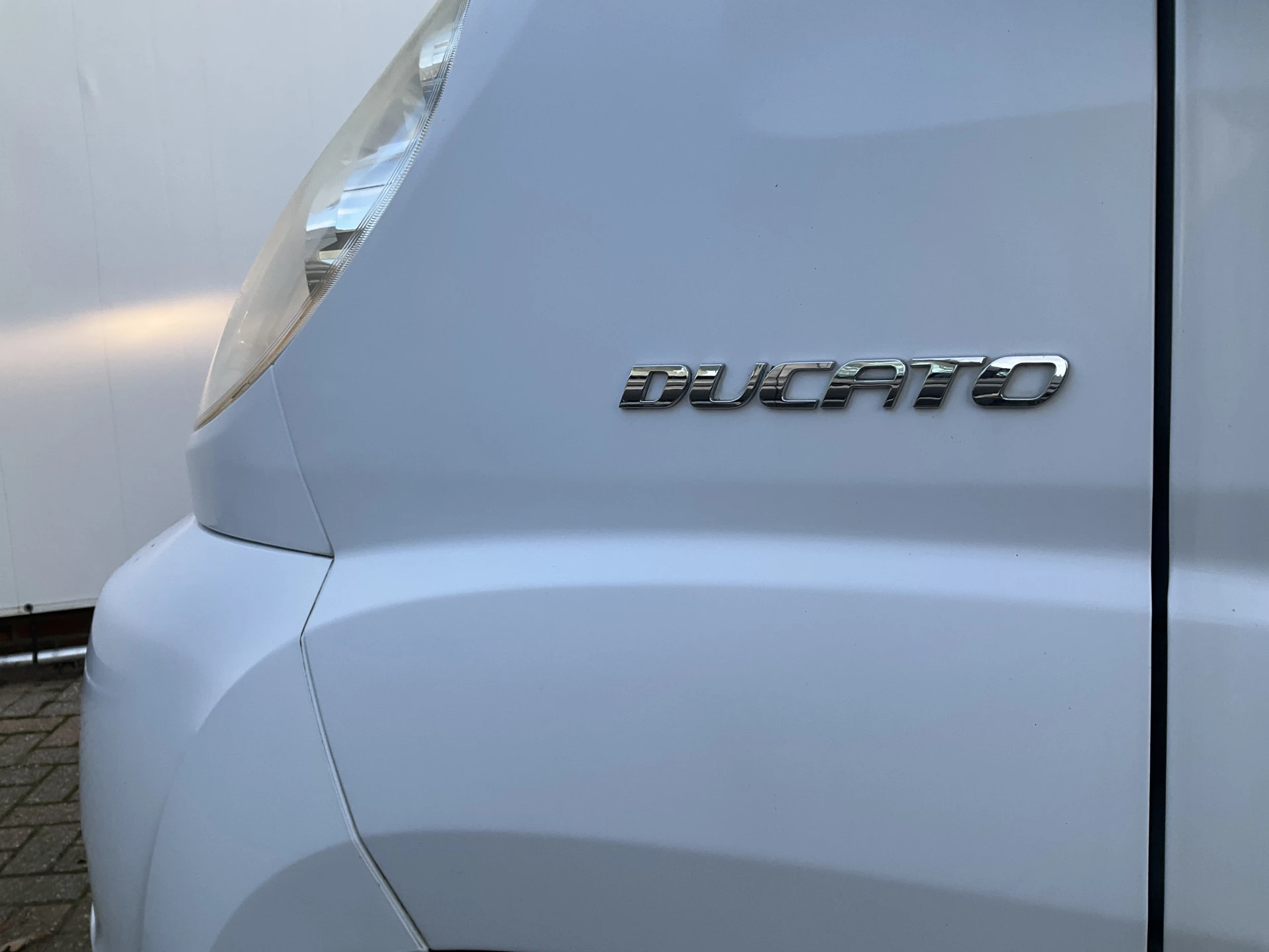 Hoofdafbeelding Carado T 59 2.3 131pk Airco Cruise Trekhaak Fietsendrager 2-Persoons Sunlight Carado