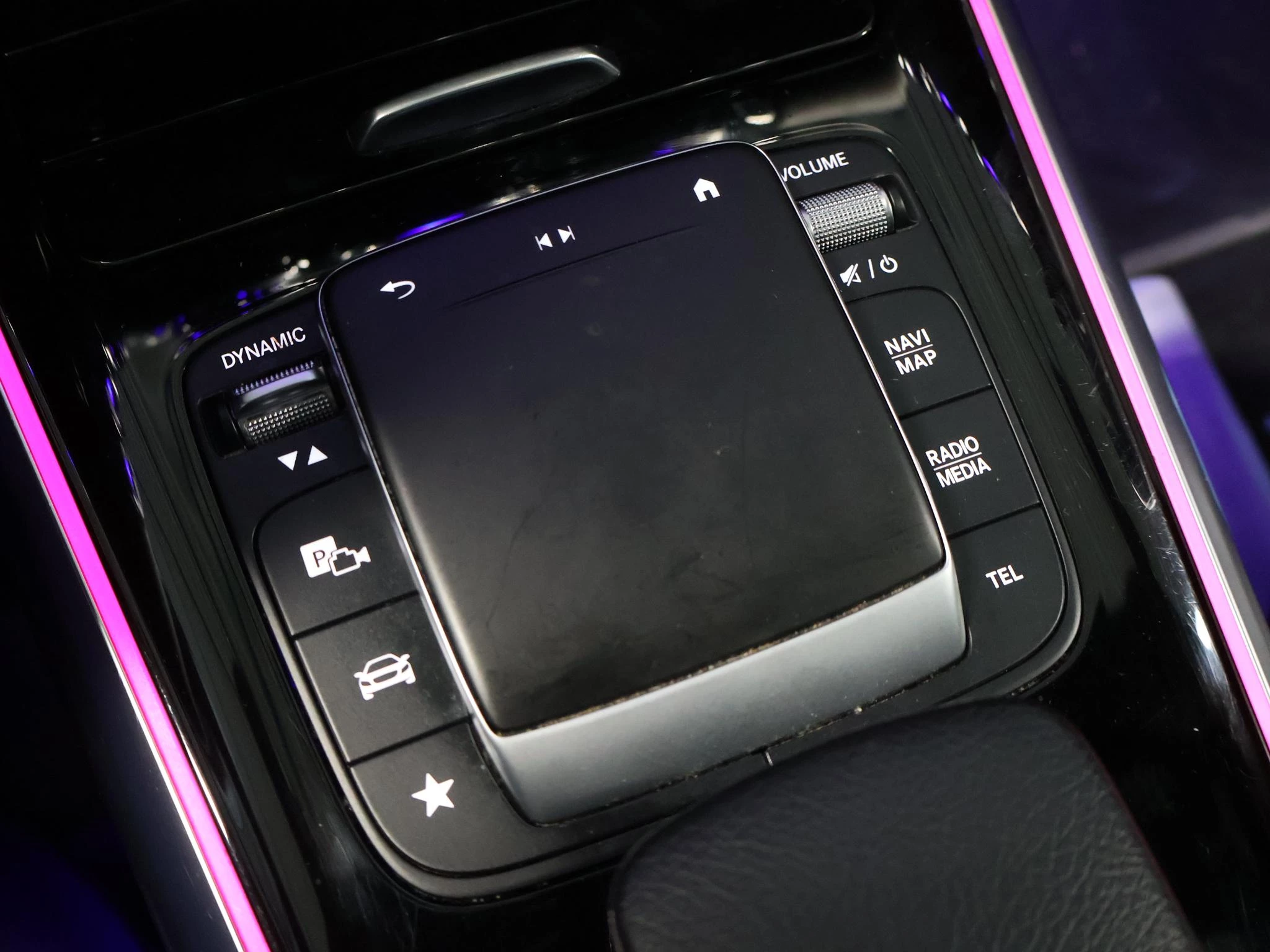 Hoofdafbeelding Mercedes-Benz EQA