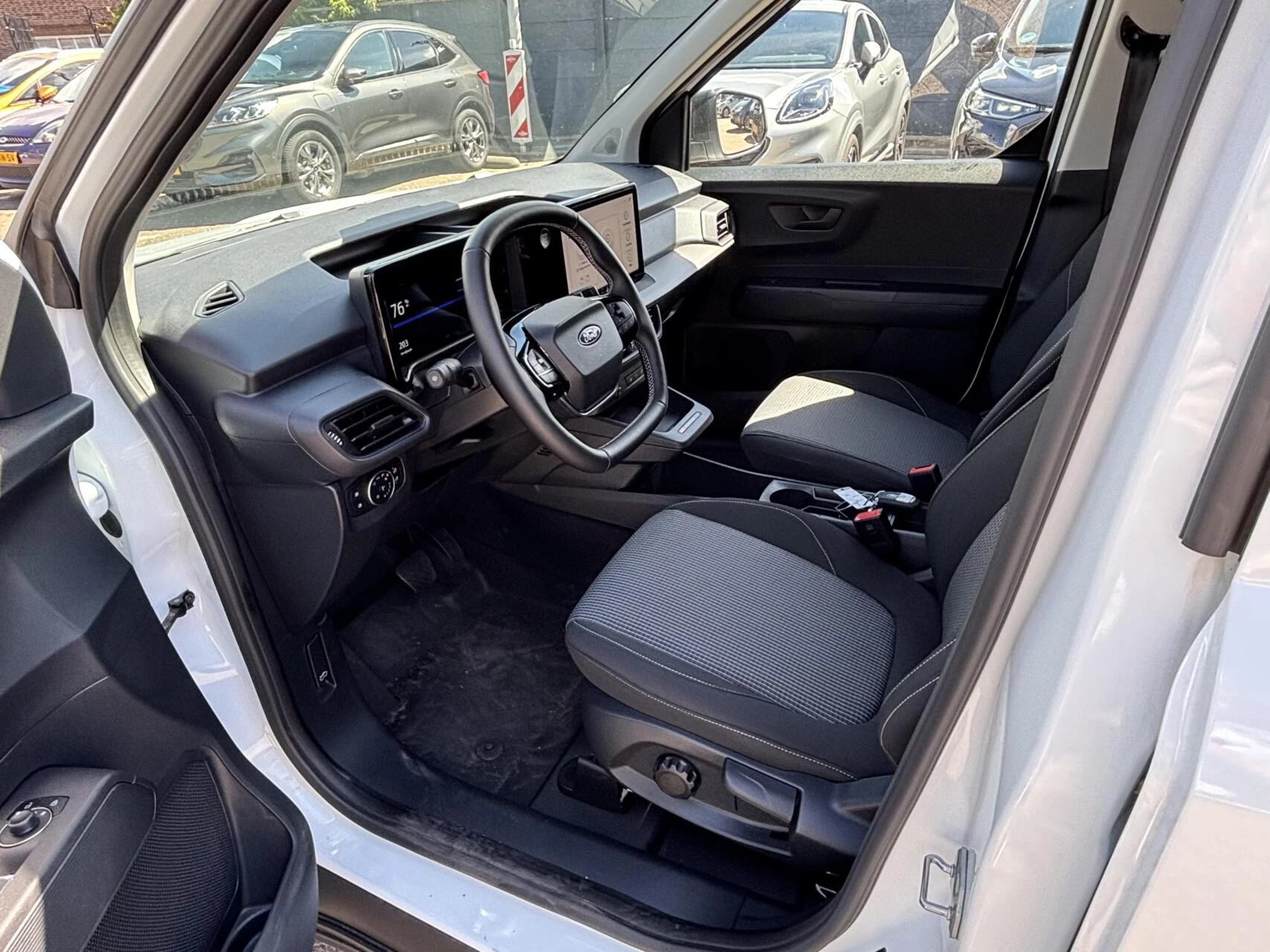 Hoofdafbeelding Ford E-Transit Courier