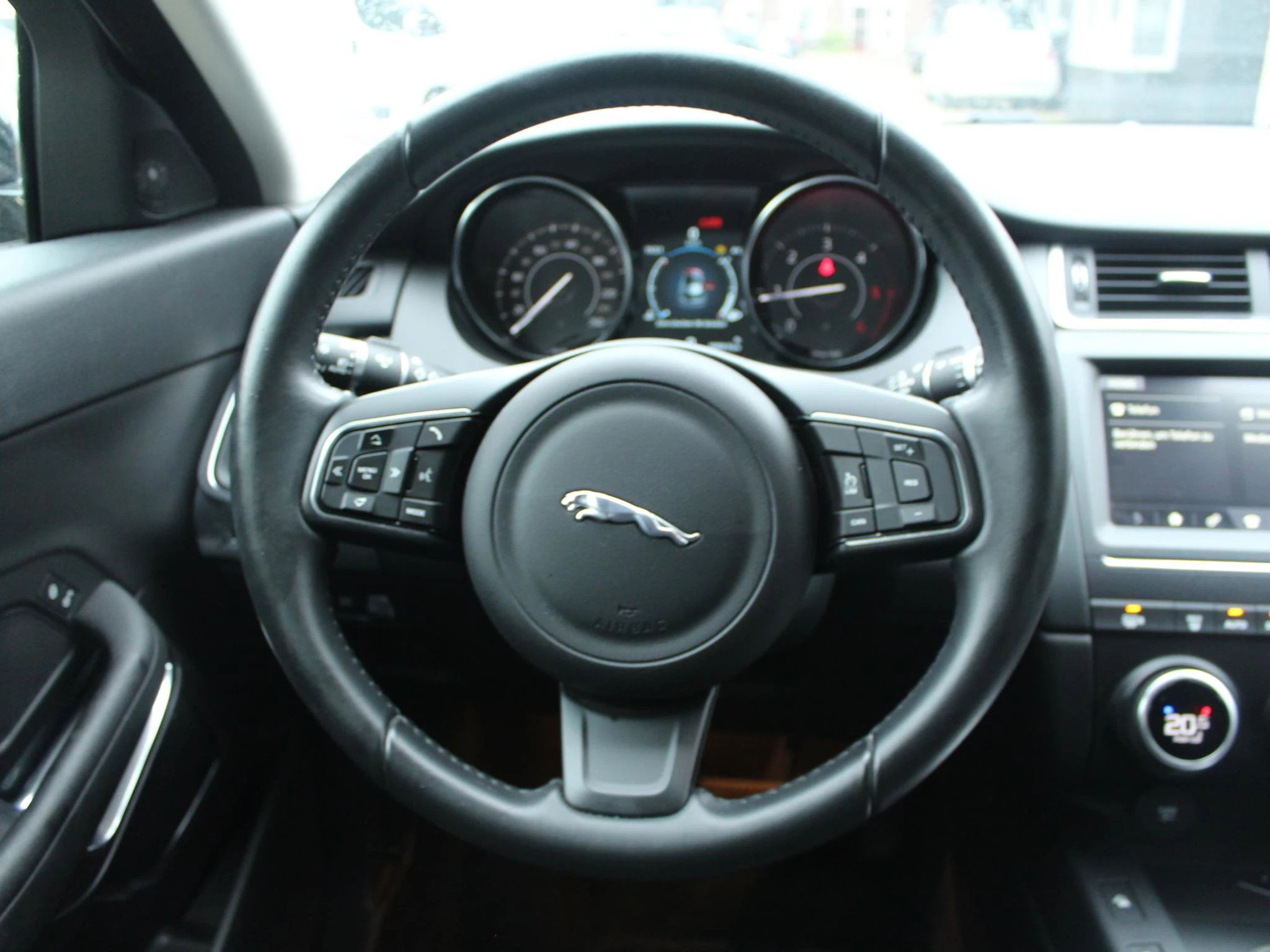 Hoofdafbeelding Jaguar E-PACE