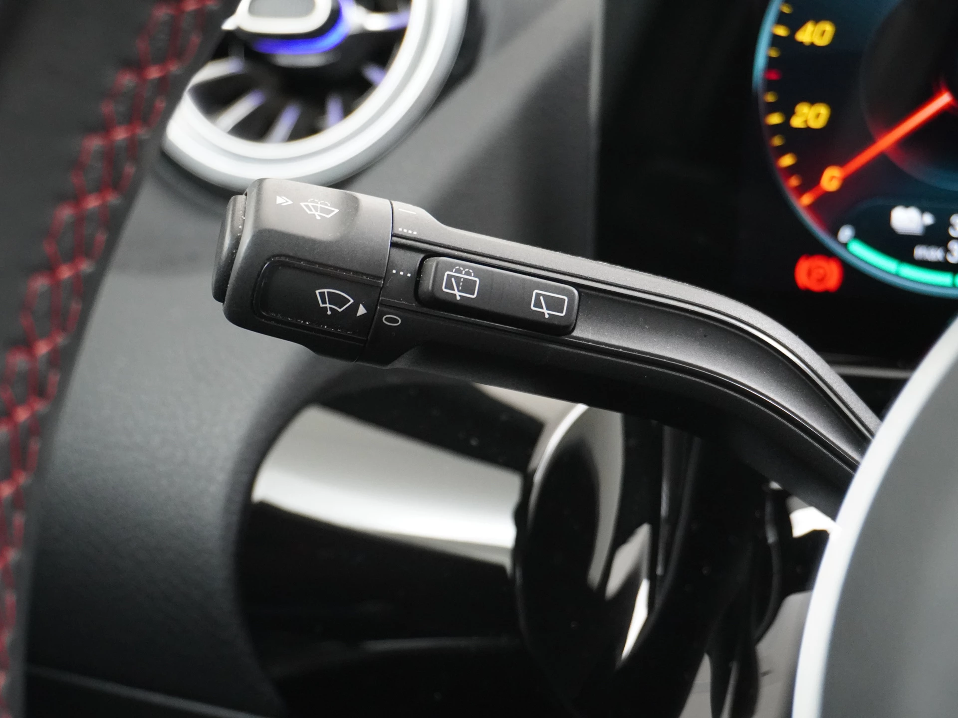 Hoofdafbeelding Mercedes-Benz EQA