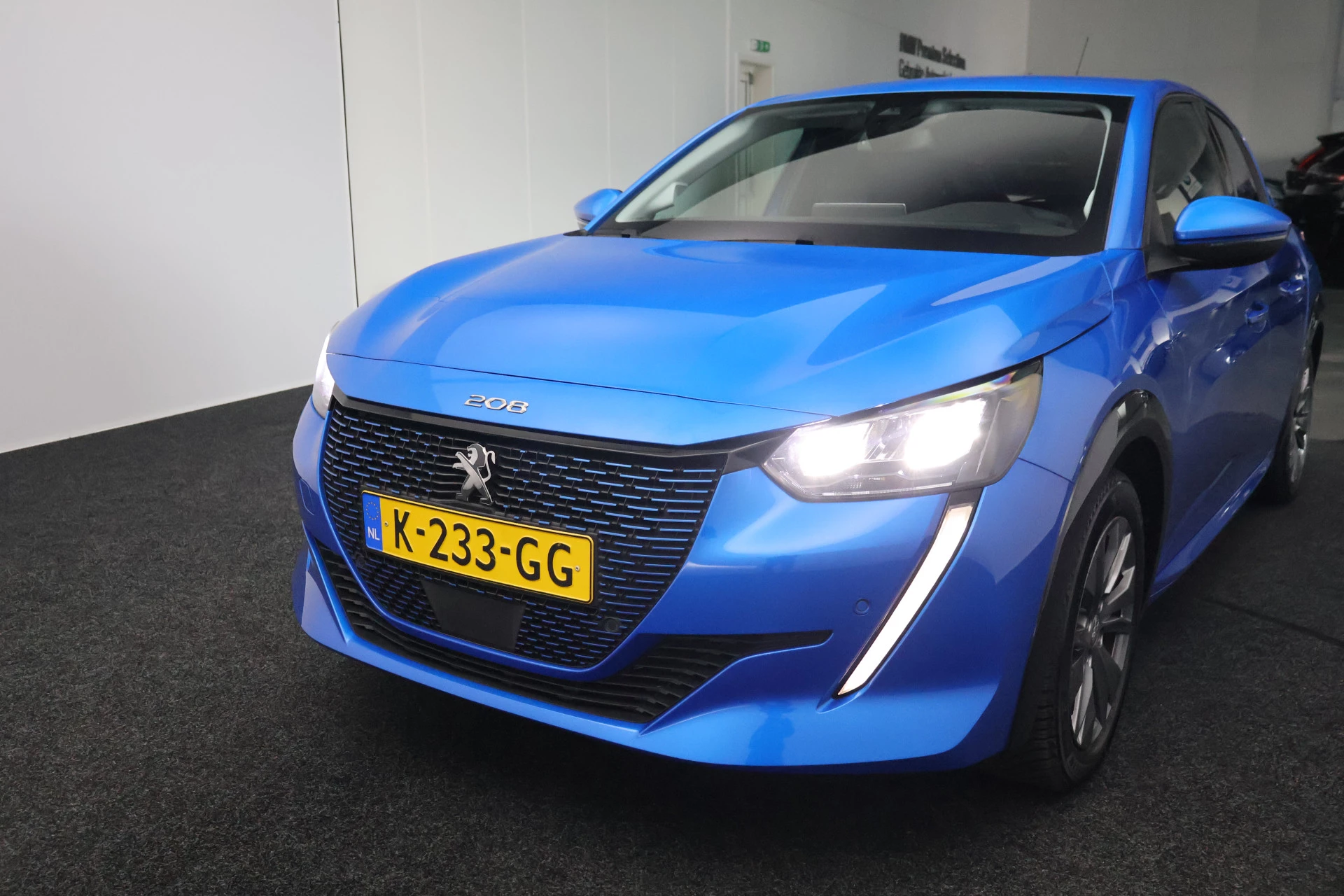 Hoofdafbeelding Peugeot e-208