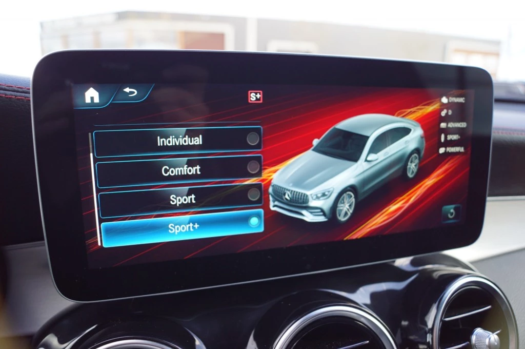 Hoofdafbeelding Mercedes-Benz GLC