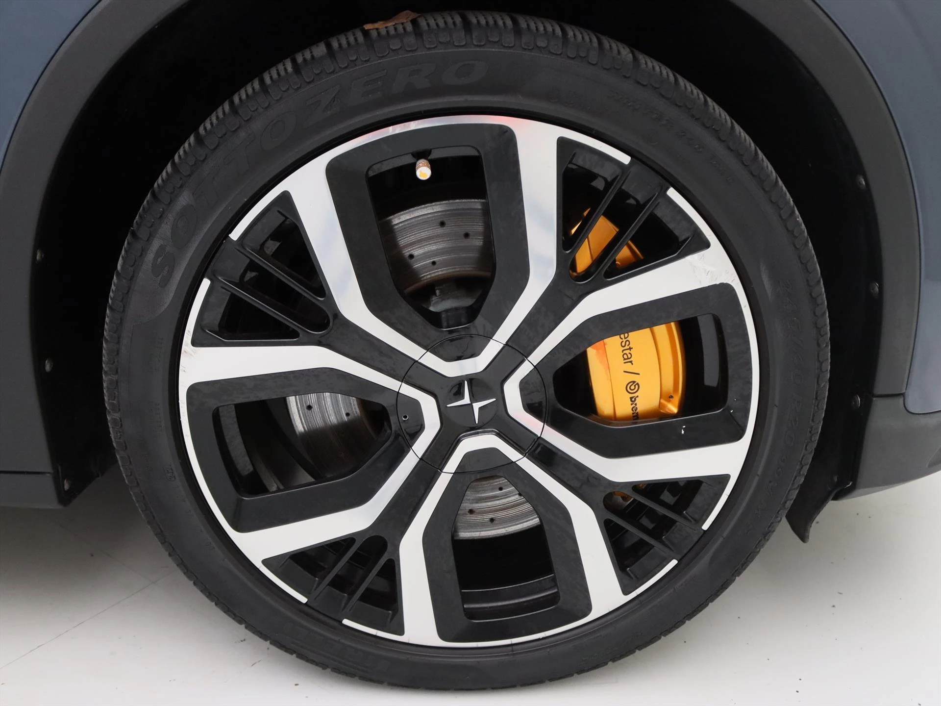 Hoofdafbeelding Polestar 2