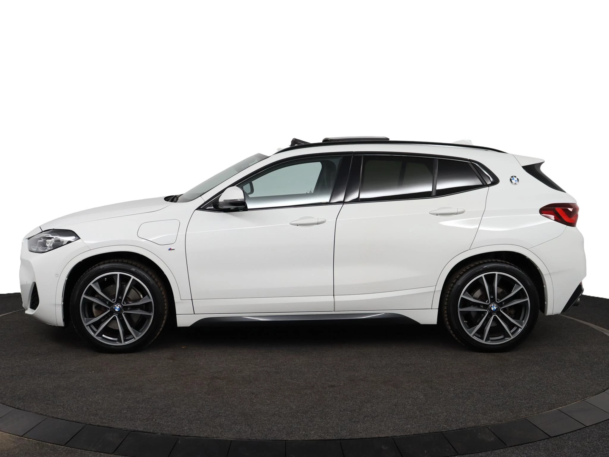 Hoofdafbeelding BMW X2