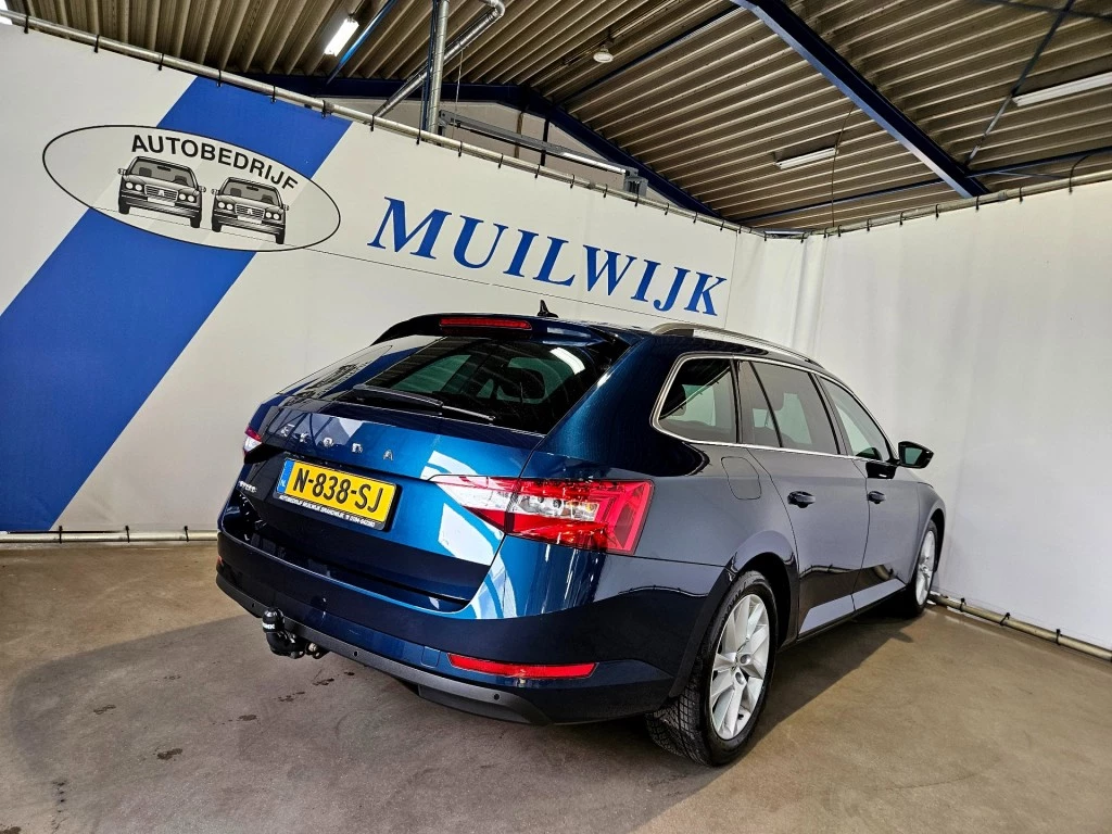 Hoofdafbeelding Škoda Superb
