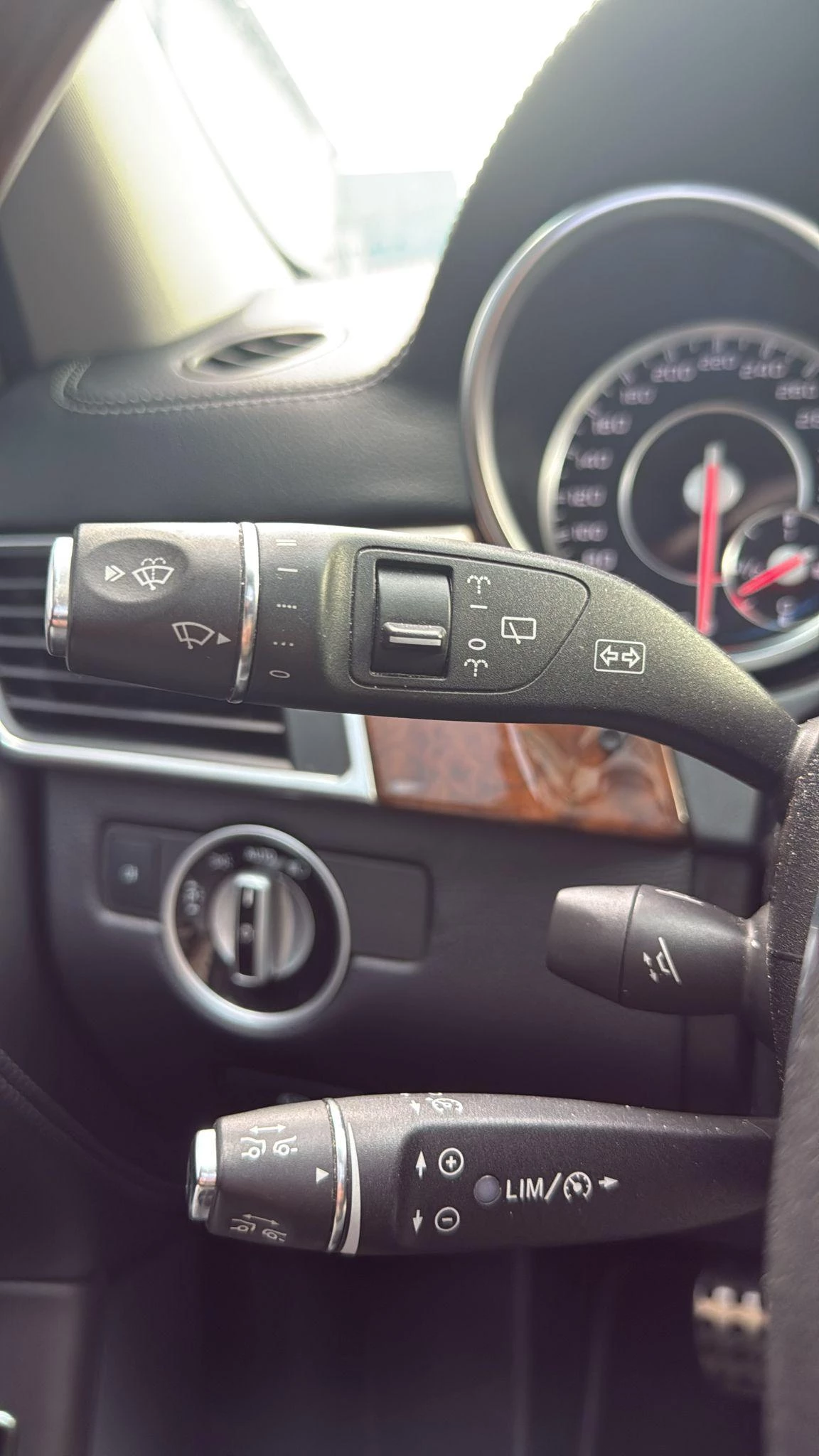 Hoofdafbeelding Mercedes-Benz M-Klasse