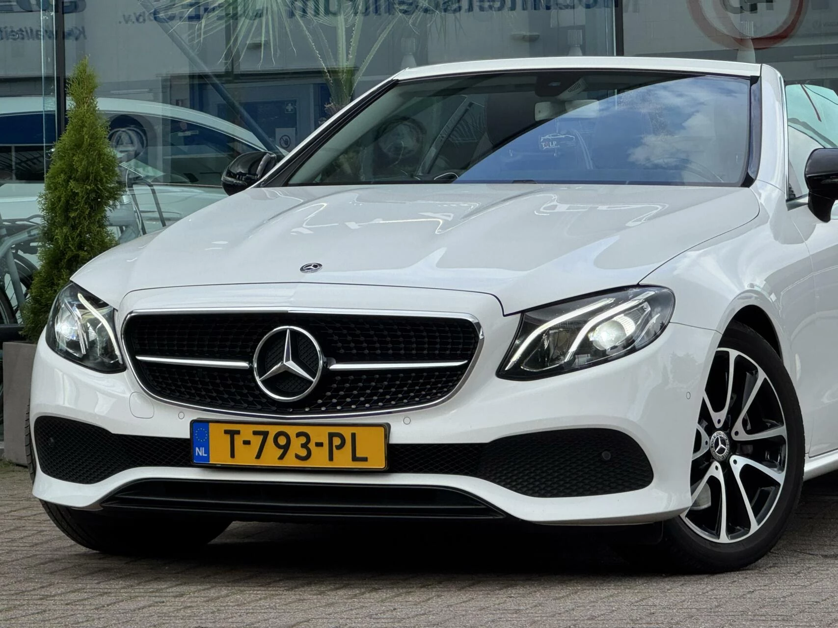 Hoofdafbeelding Mercedes-Benz E-Klasse