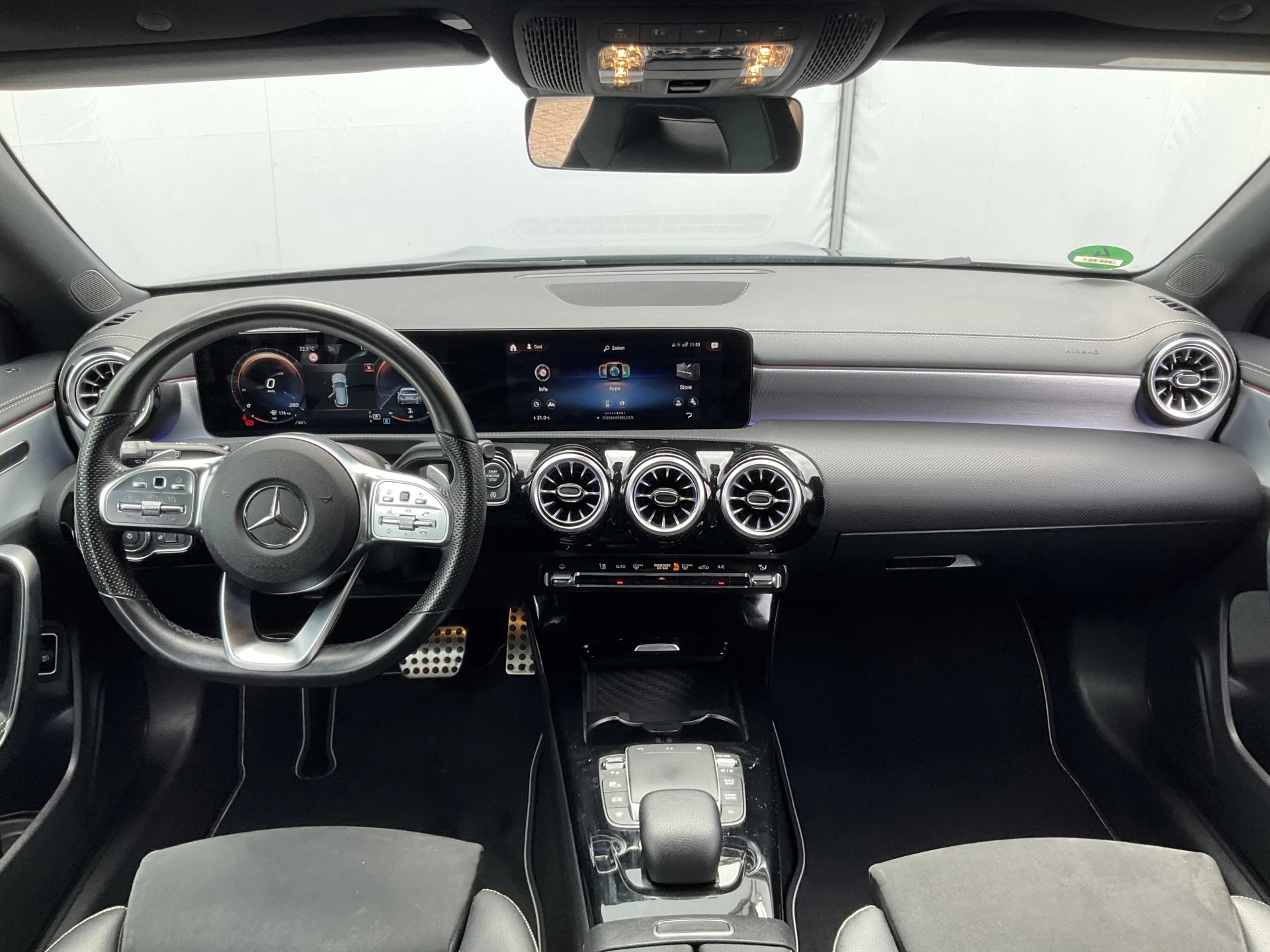 Hoofdafbeelding Mercedes-Benz CLA