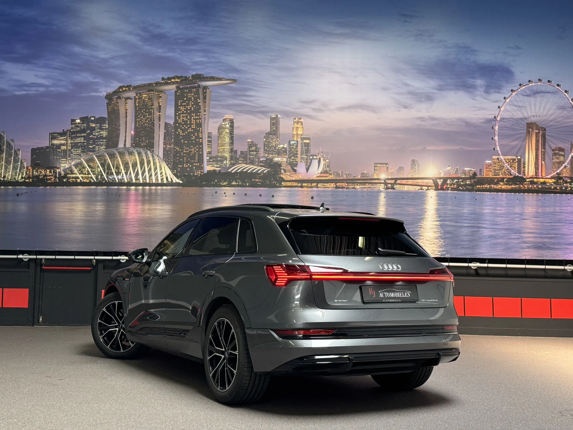 Hoofdafbeelding Audi e-tron