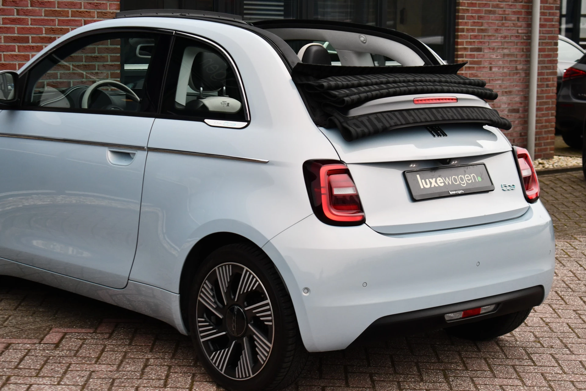 Hoofdafbeelding Fiat 500C