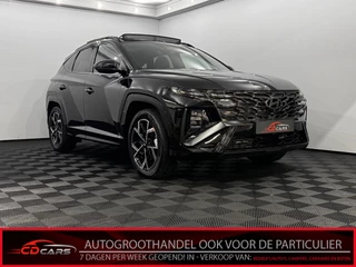 Hoofdafbeelding Hyundai Tucson Hyundai Tucson 1.6 T-GDI PHEV N Line Sky Plug-in 256 PK Nieuwe model Pano, Half leder, 360 Camera, Navi, Winterpakket, Head-up display, Elektrische achterklep, 5 jaar garantie