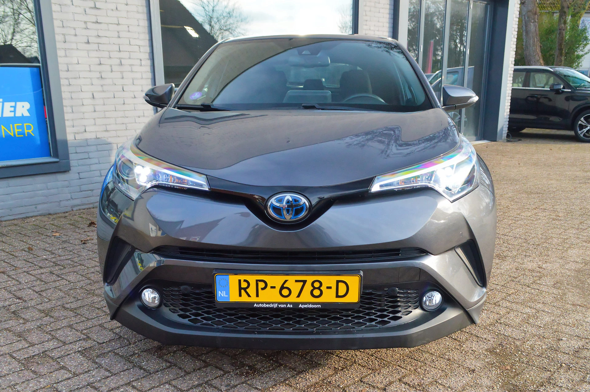 Hoofdafbeelding Toyota C-HR