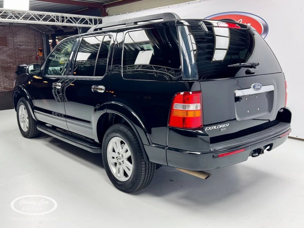 Hoofdafbeelding Ford Explorer