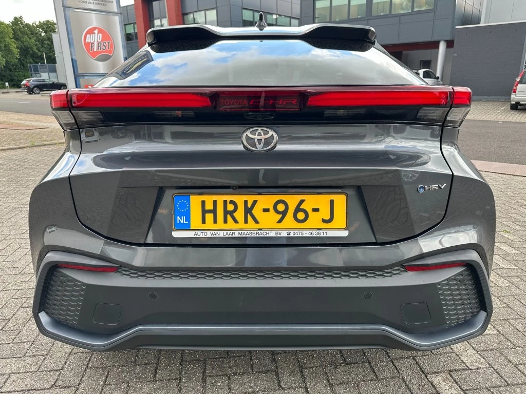 Hoofdafbeelding Toyota C-HR