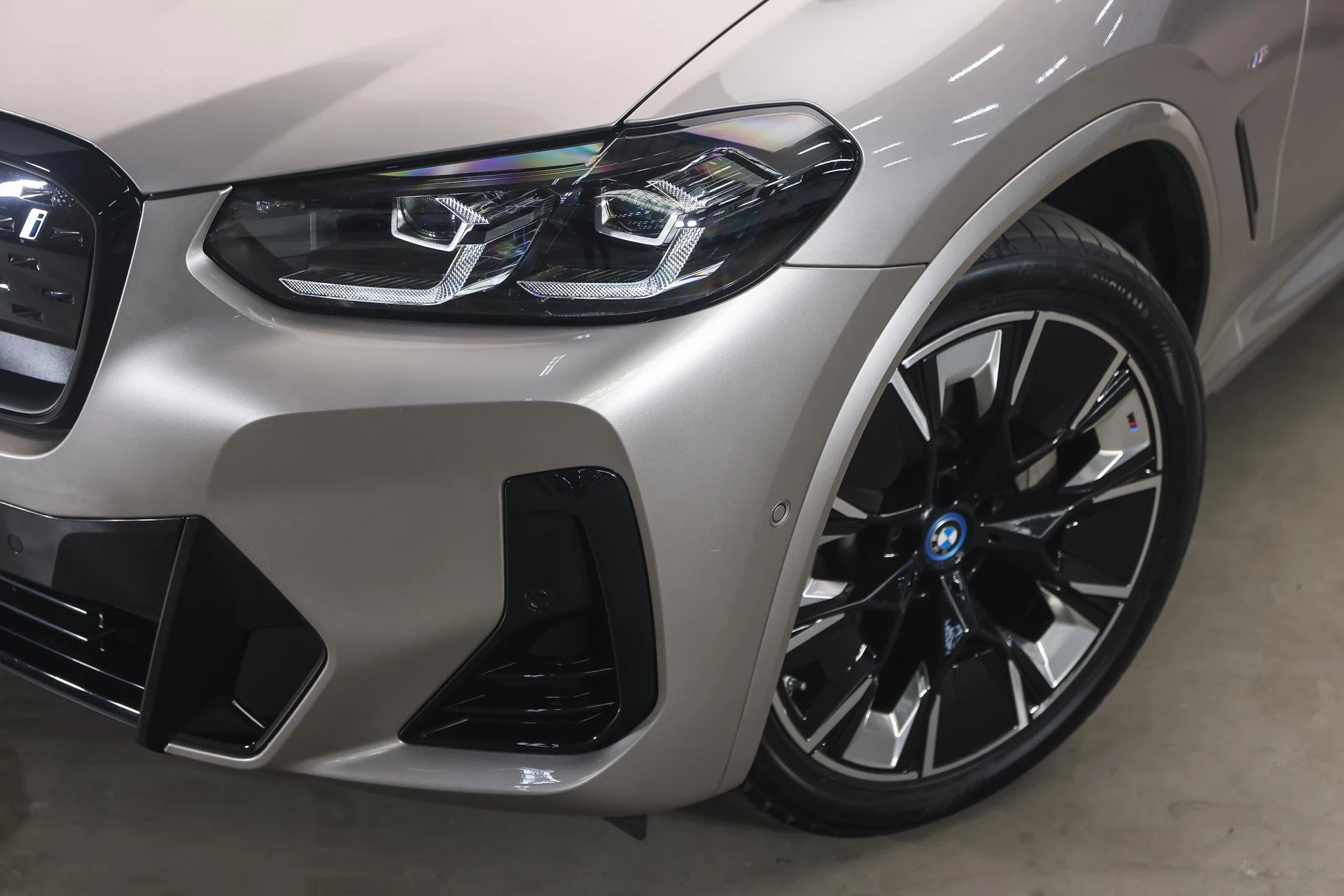 Hoofdafbeelding BMW iX3