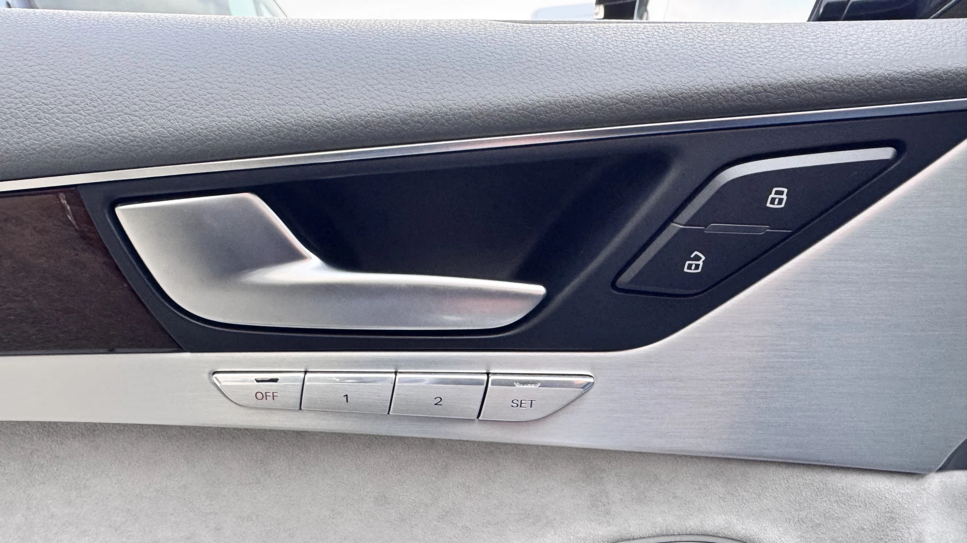 Hoofdafbeelding Audi A8