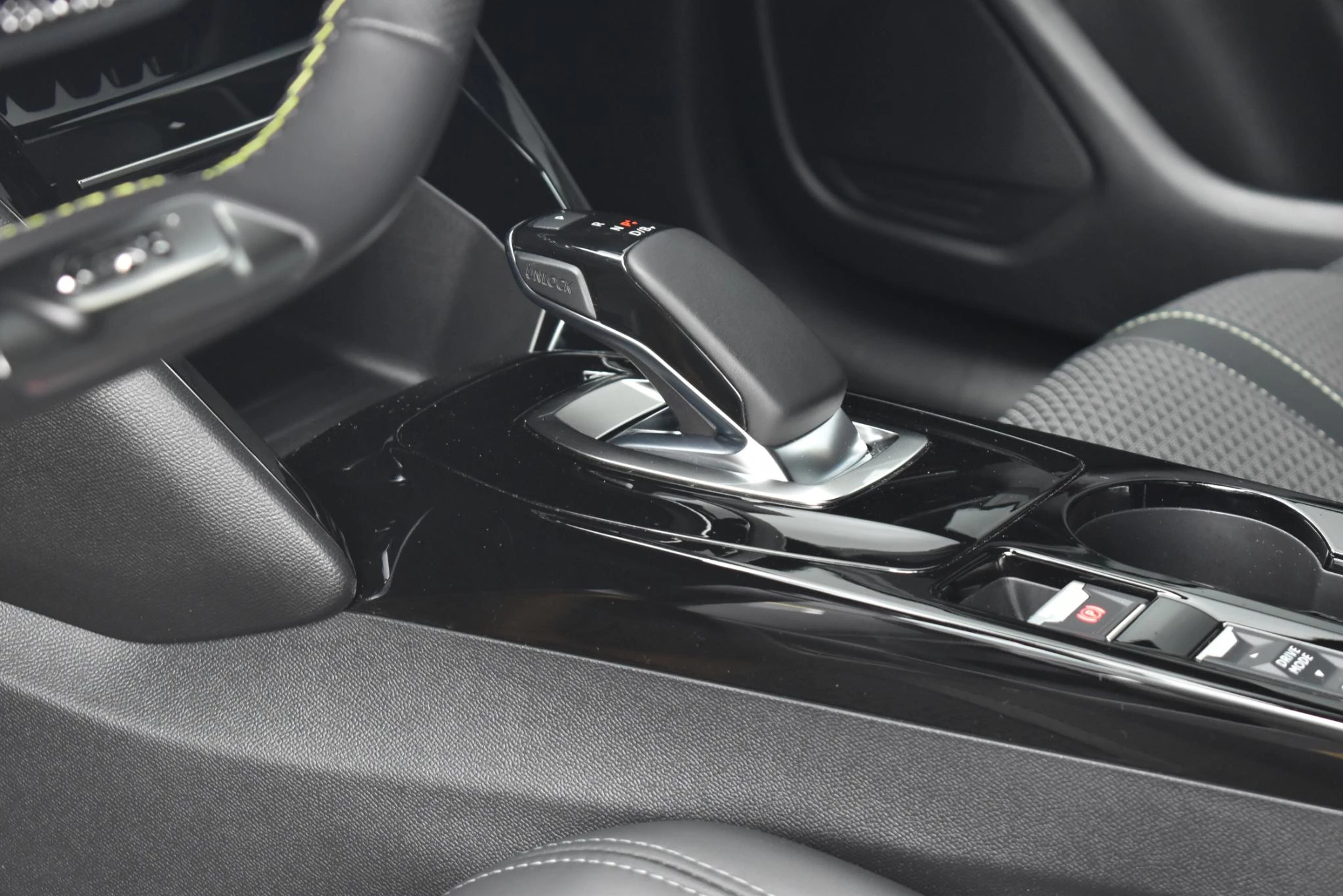 Hoofdafbeelding Peugeot e-208