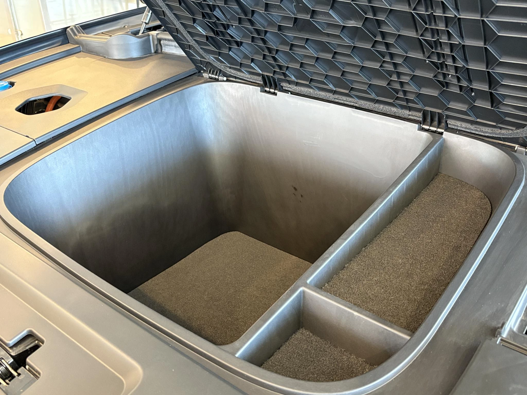 Hoofdafbeelding Voyah Free